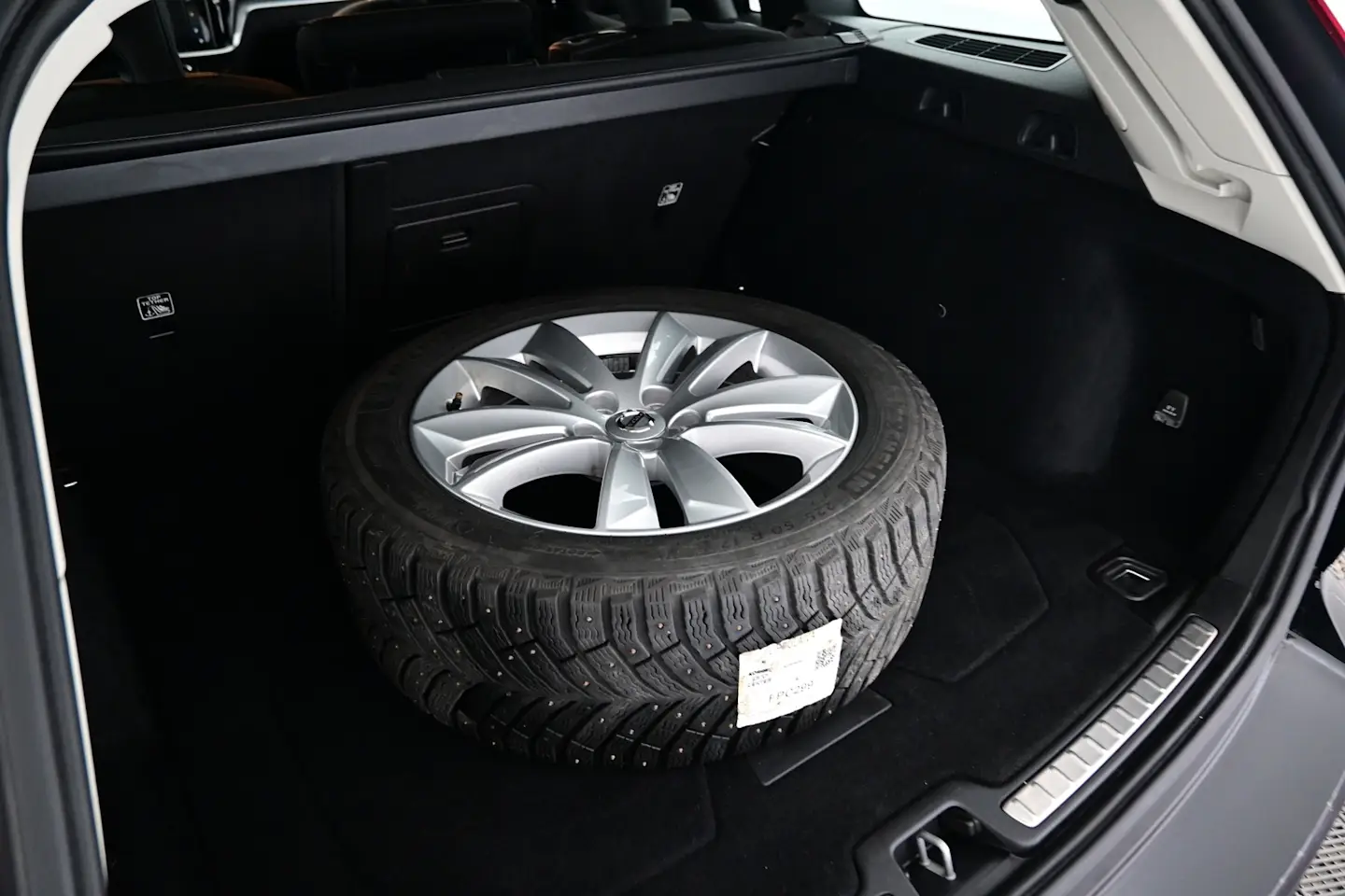 Car Image - 7deAdc7f4rs7E2RJiThXpx