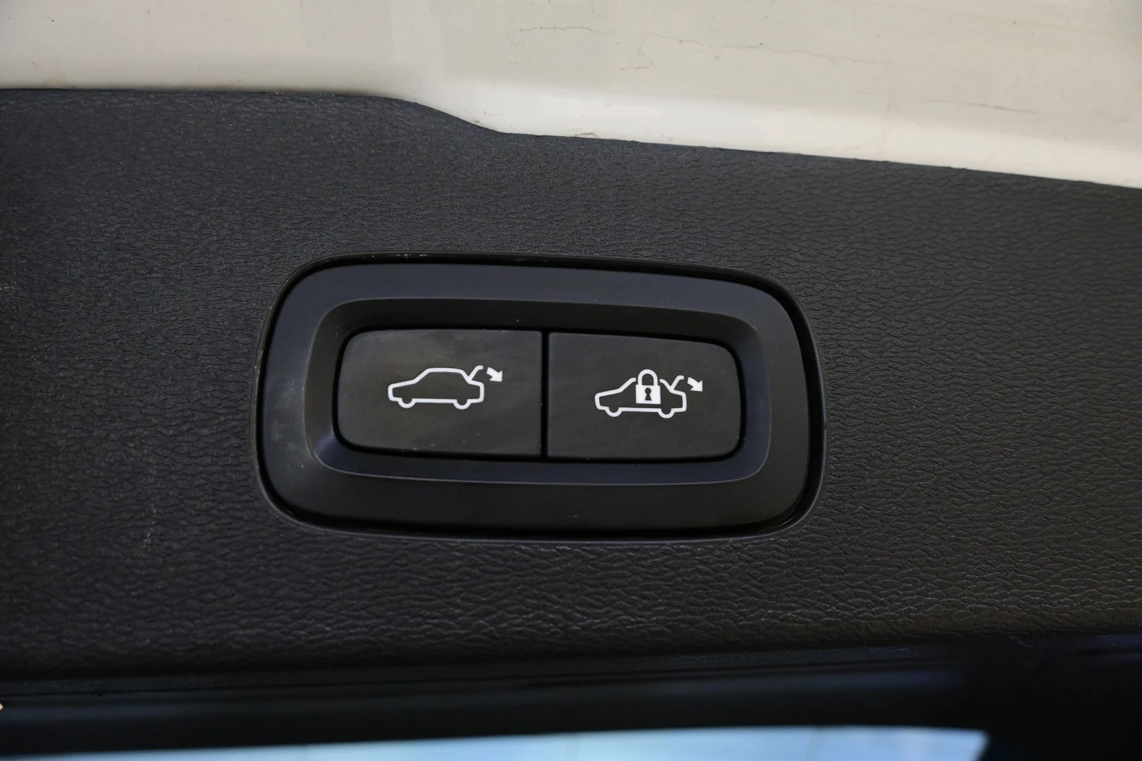 Car Image - 36RScYfFM0lHu2KVcDsdoz