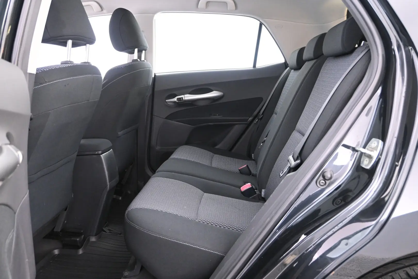 Car Image - 5Ep8v7WJKl4ngV70V1oiyi