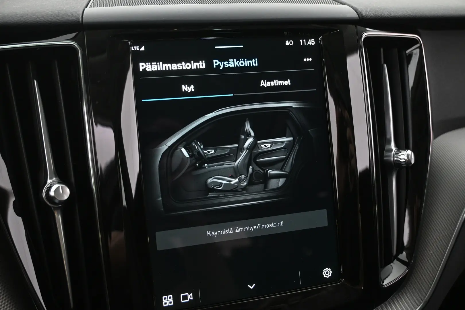 Car Image - UkDHRV7B0gWjFV2qsPc2e