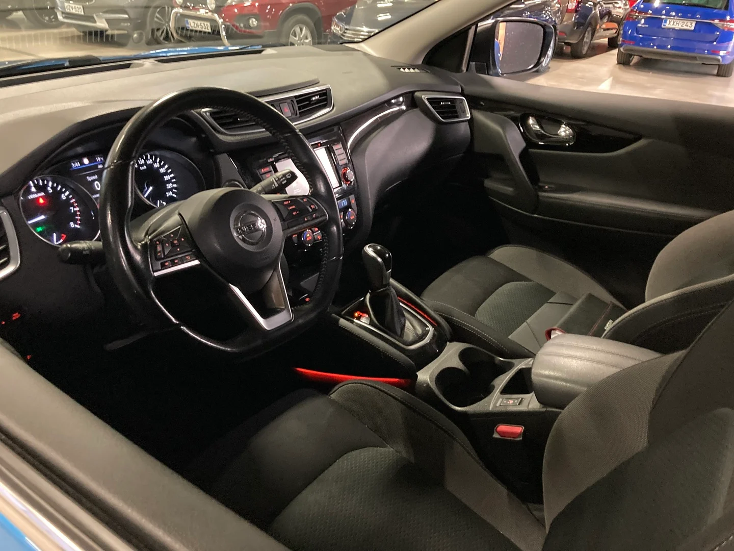 Car Image - 2WzuEv1SXBdG75kHoNjglI