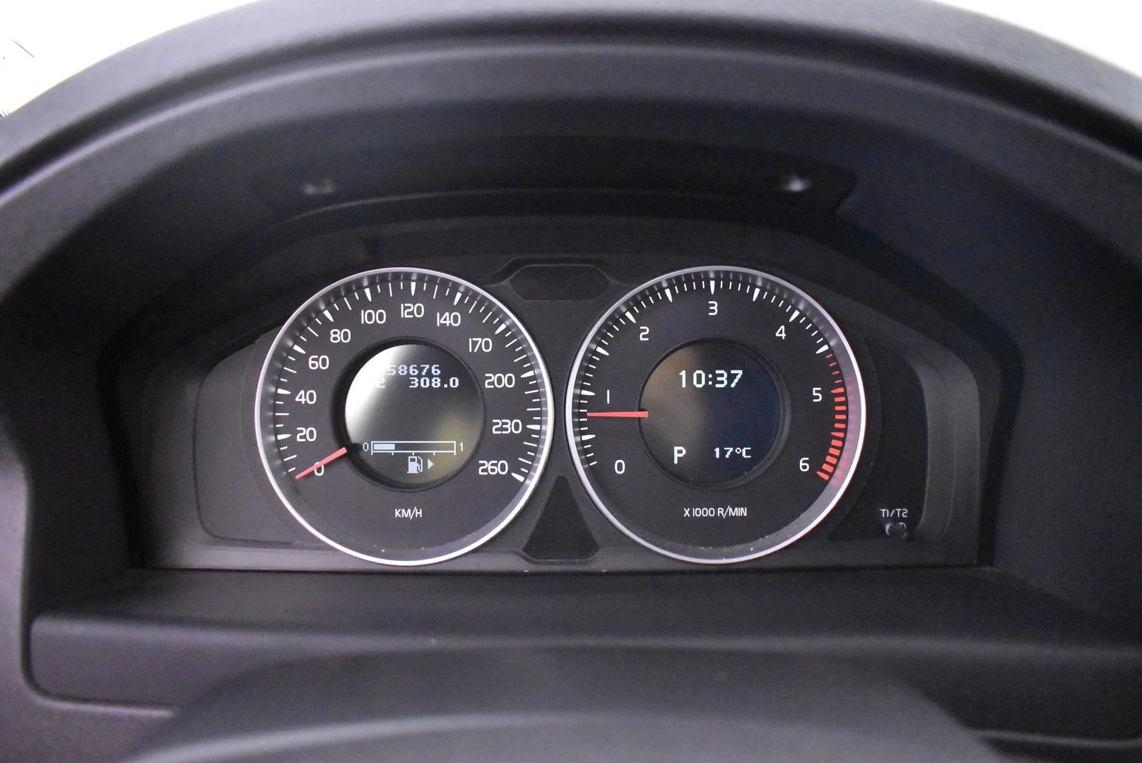 Car Image - 3uHdg8DNfKtLS3vcfZwMd4