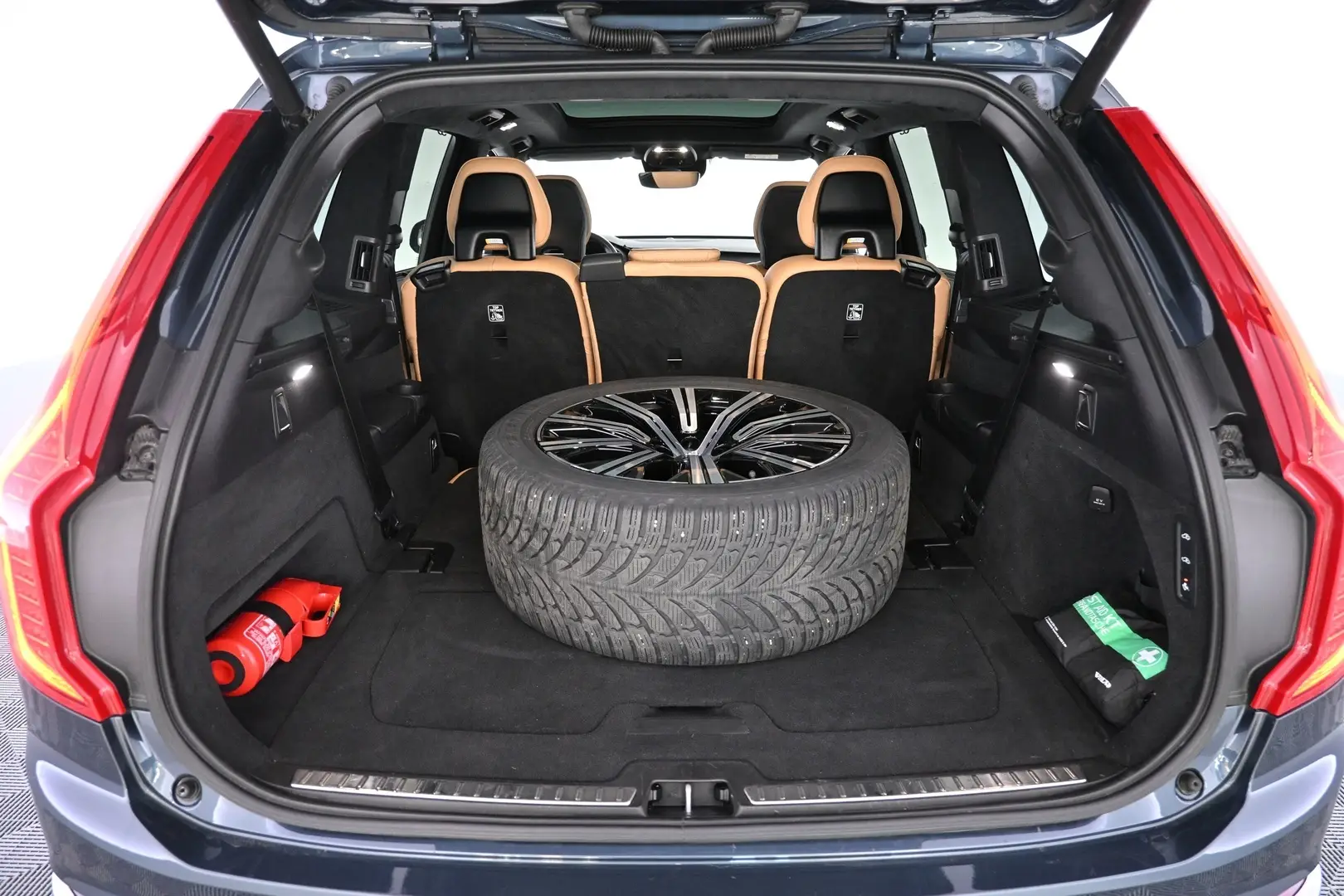 Car Image - 6XBDlkYzU5XSjPyHSQHMCu
