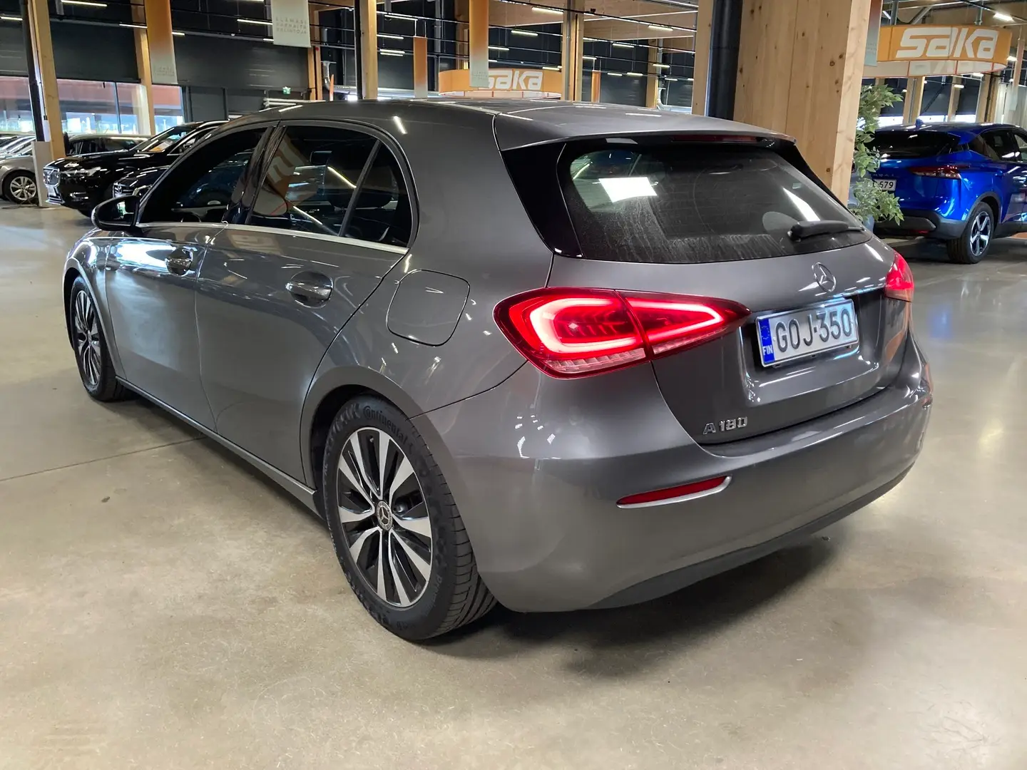 Car Image - 64CGH6WjZzbvoLOL2PPLtO