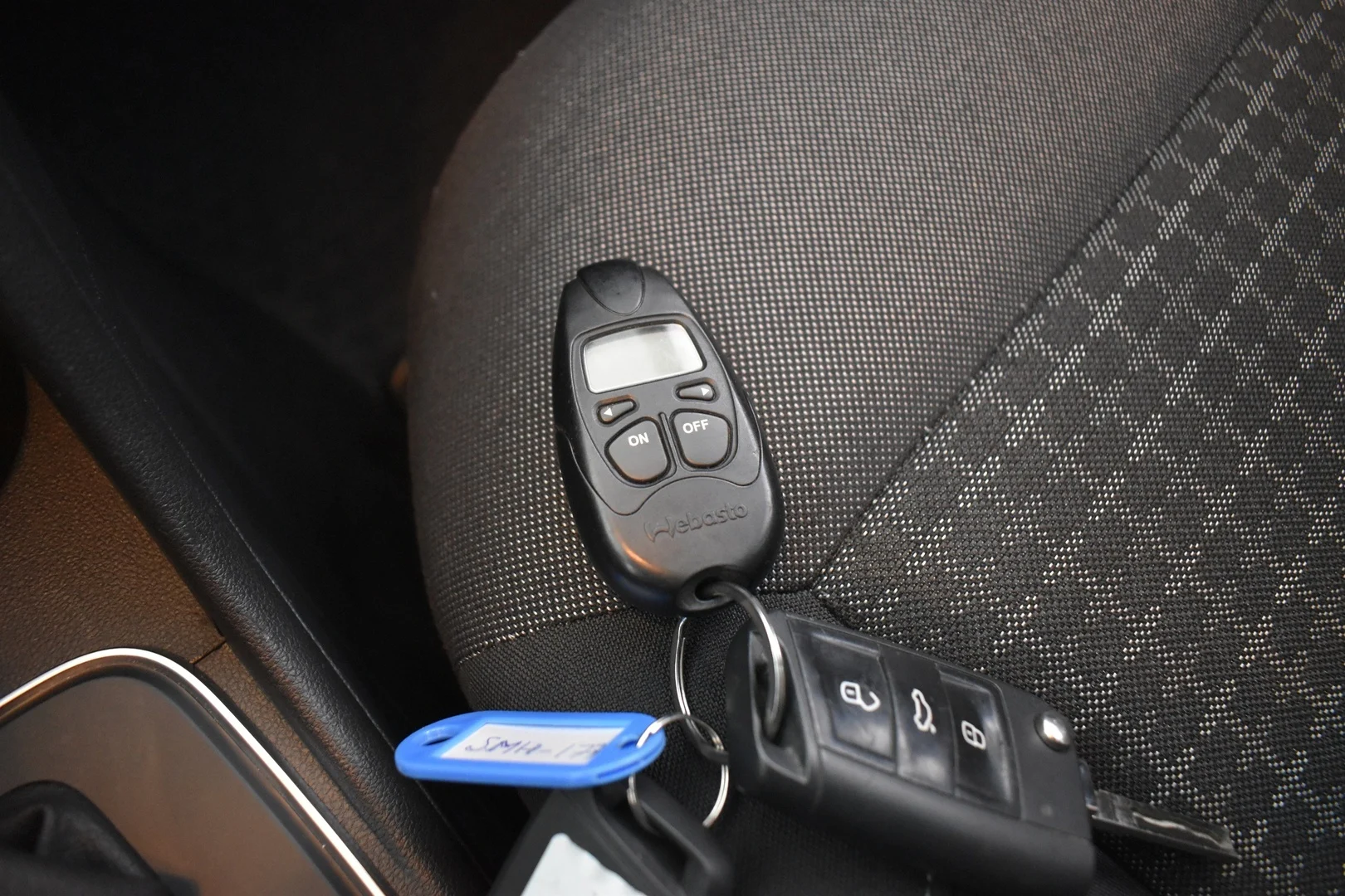 Car Image - 6nXE87nva1b5gO9YUdPaUN