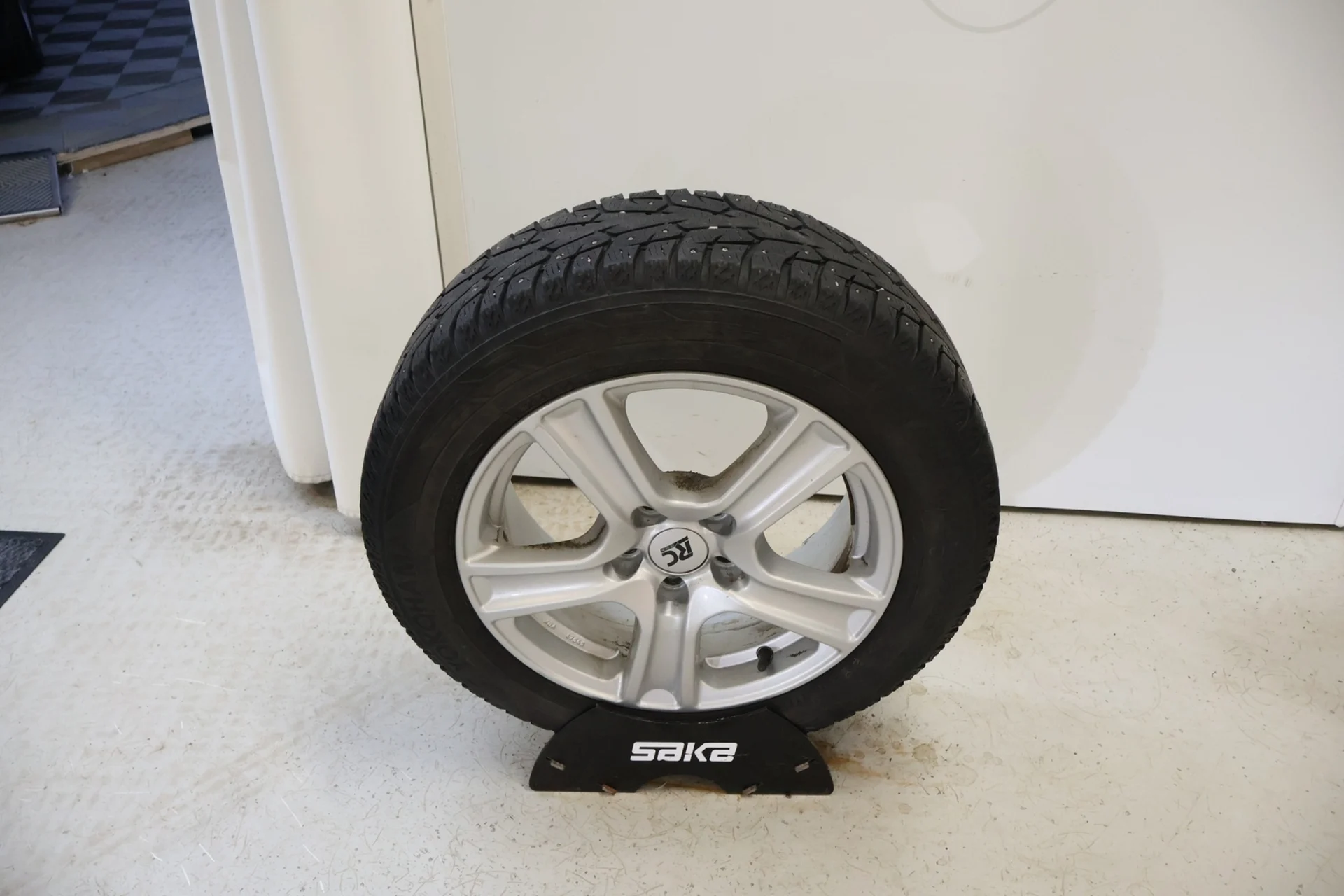 Car Image - C0pD4PJFpZUzNSGT8JbLX