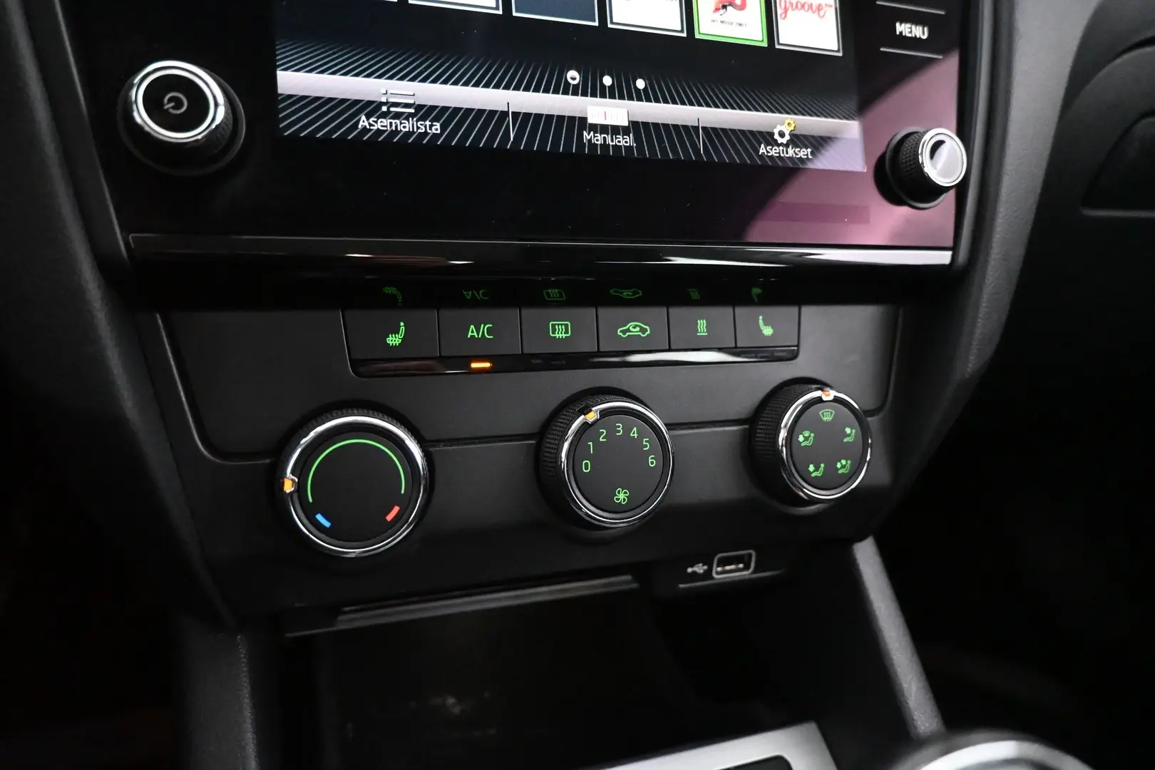 Car Image - 50XDz0X1WkifjD0N6DGGj4