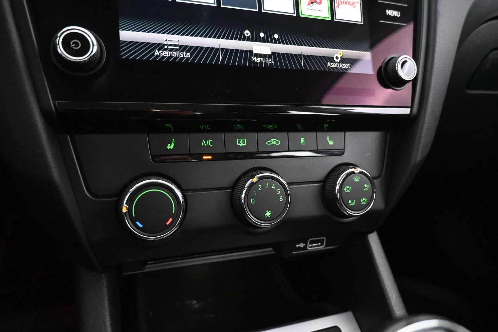 Car Image - 50XDz0X1WkifjD0N6DGGj4