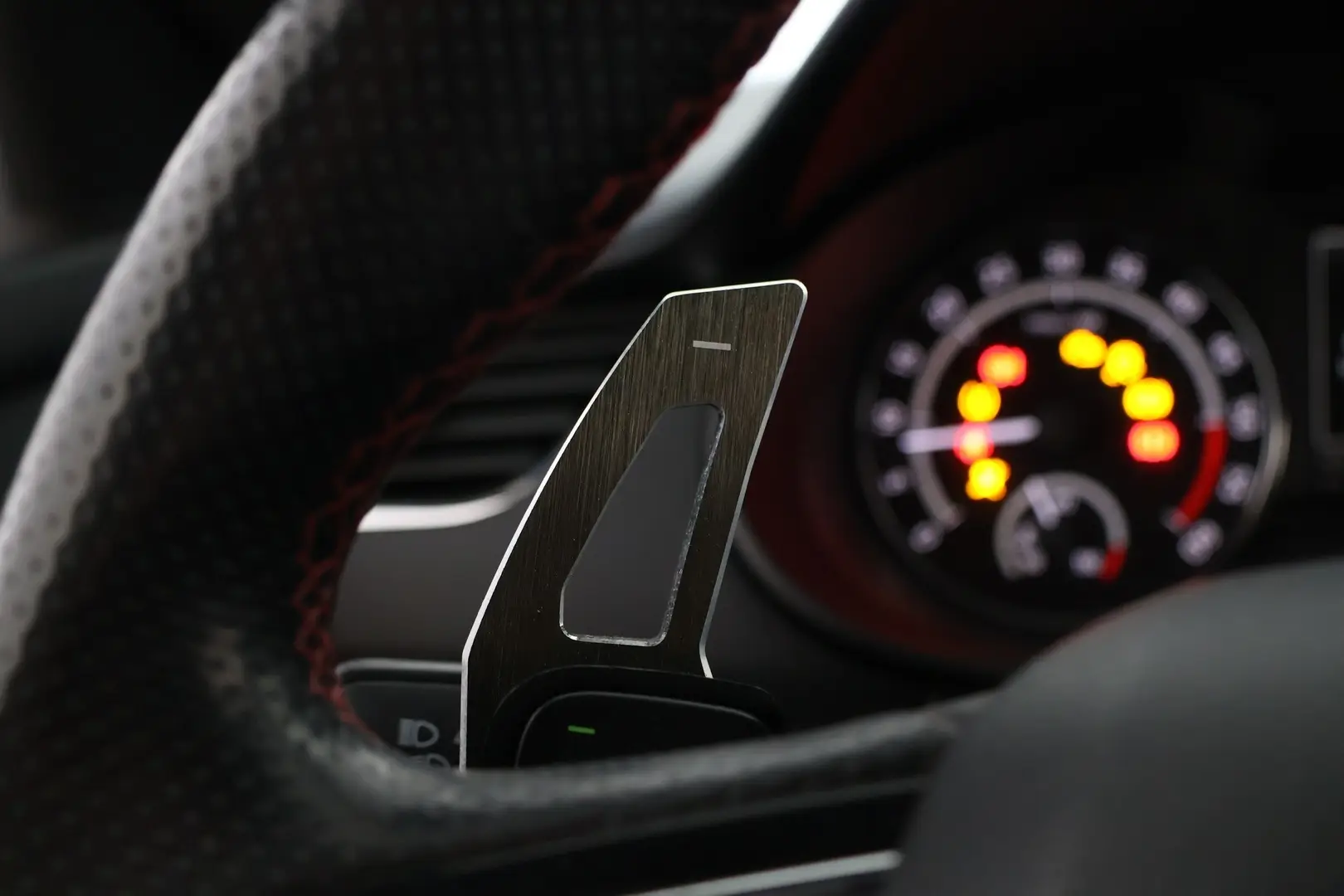 Car Image - 1U2OldLB3AUryLk1RPWrc7
