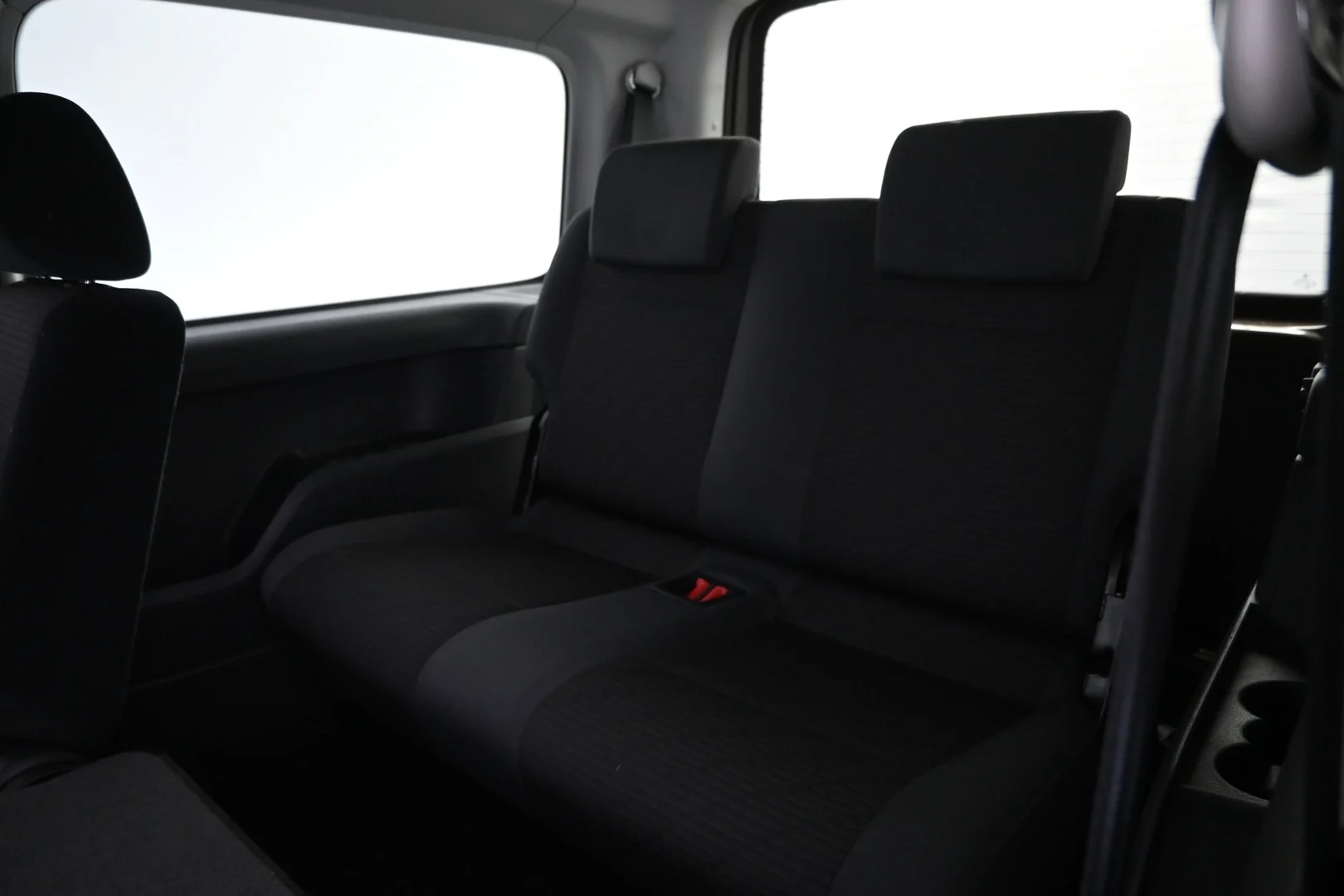 Car Image - 1unHPDNsxmN1rEOvULv3hI