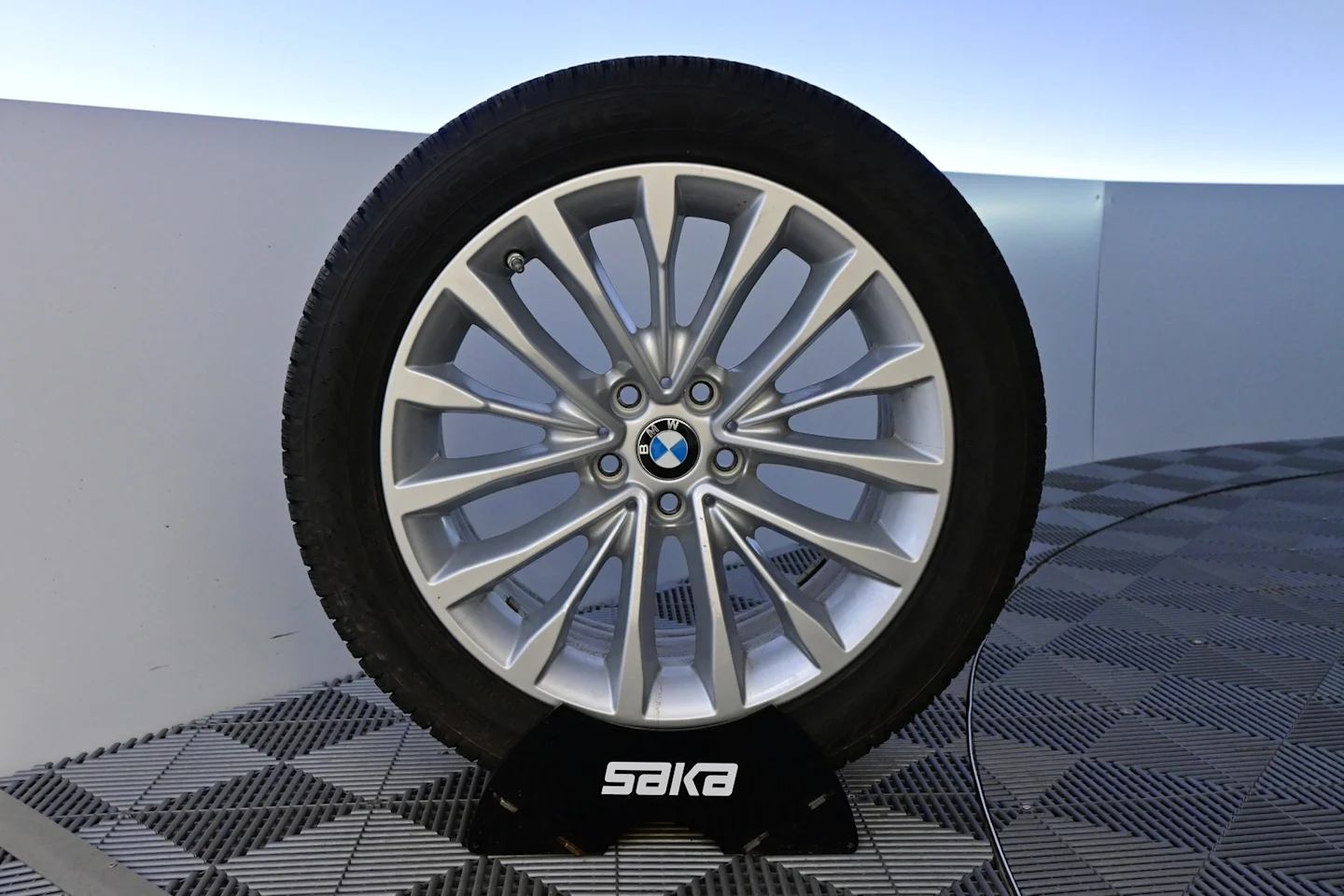 Car Image - 2EjHXmUP2GvxN2OlKb2KtA