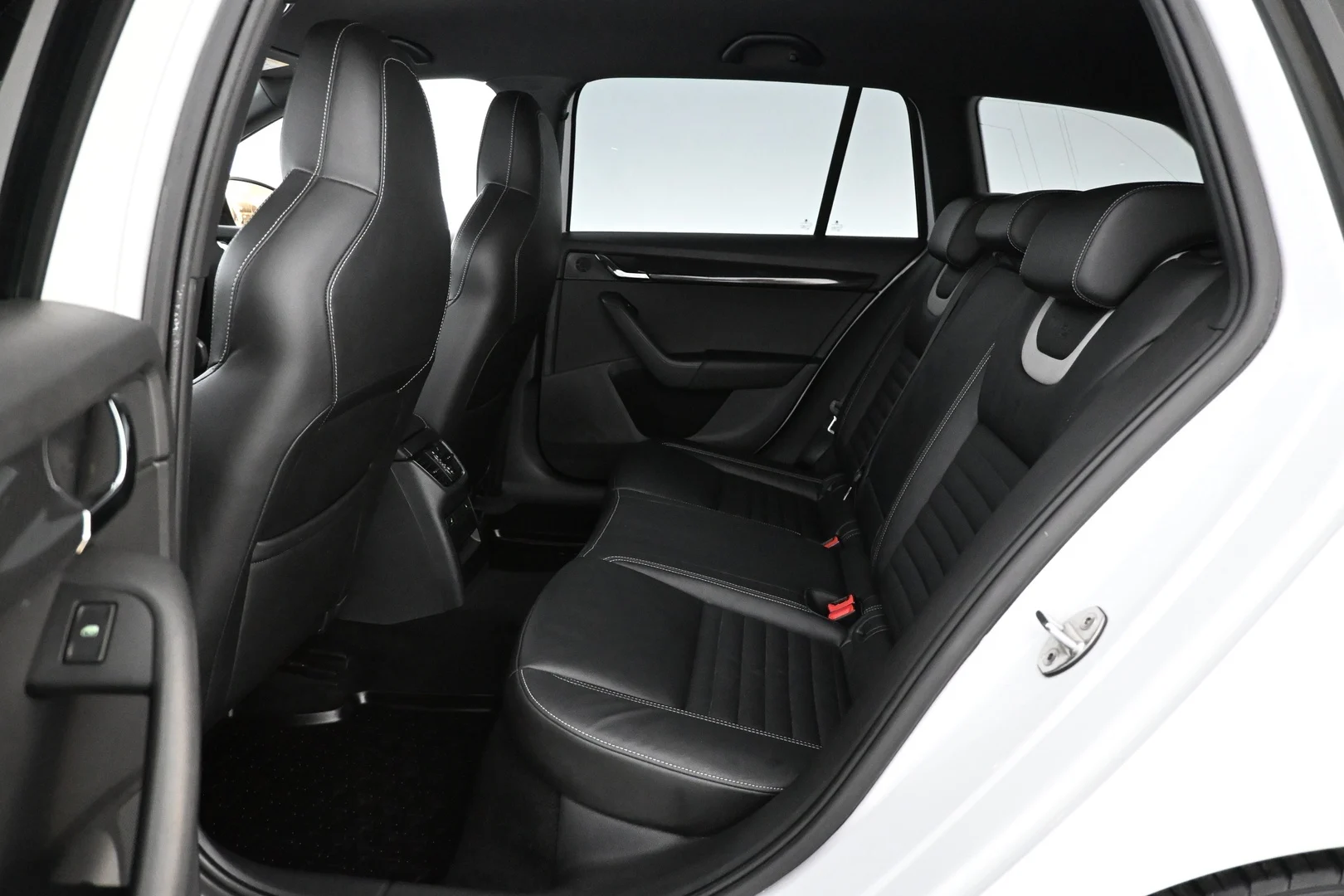 Car Image - 6fTG3NGKZhufRs7rkKMuvf