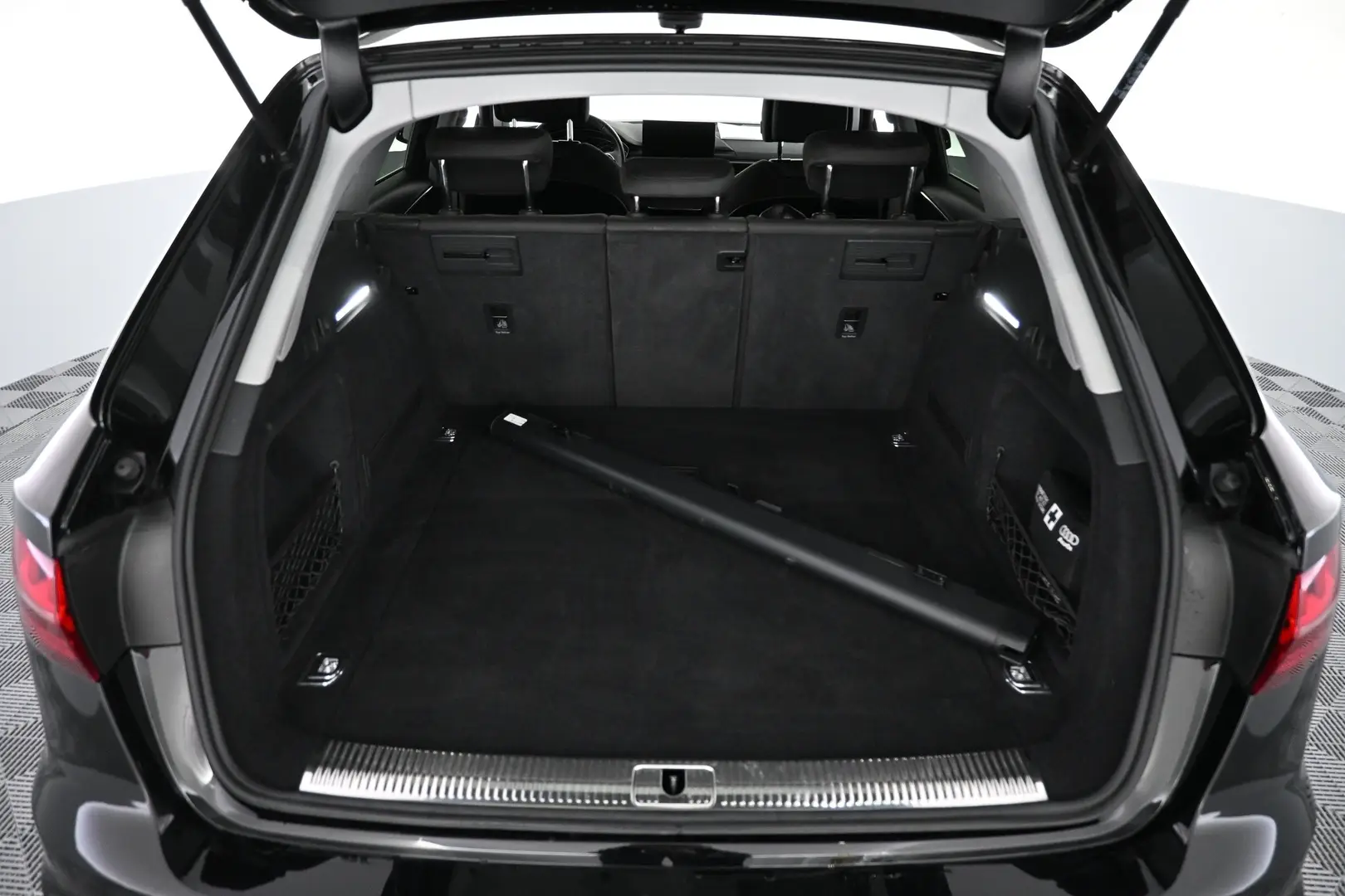 Car Image - 2TODeu8jTcH8Iu2vtmBnT9