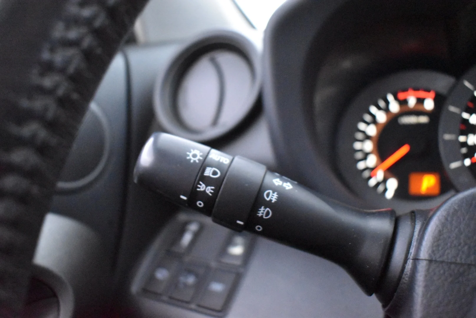 Car Image - 4hBML29hR106LYlFTdRhcU