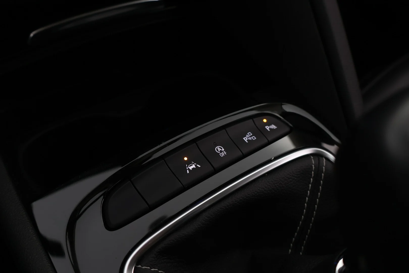 Car Image - 6ZpiFdJeLFY4i0Dn8hp2te