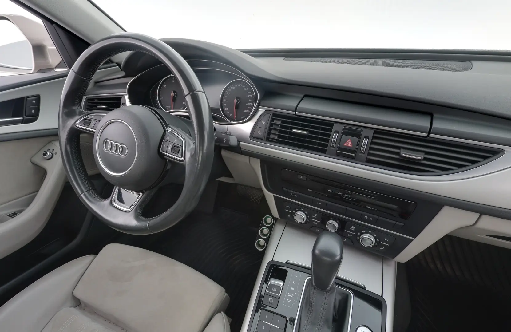 Car Image - 6V11CDQ2tbCqj8EPqGBcCs