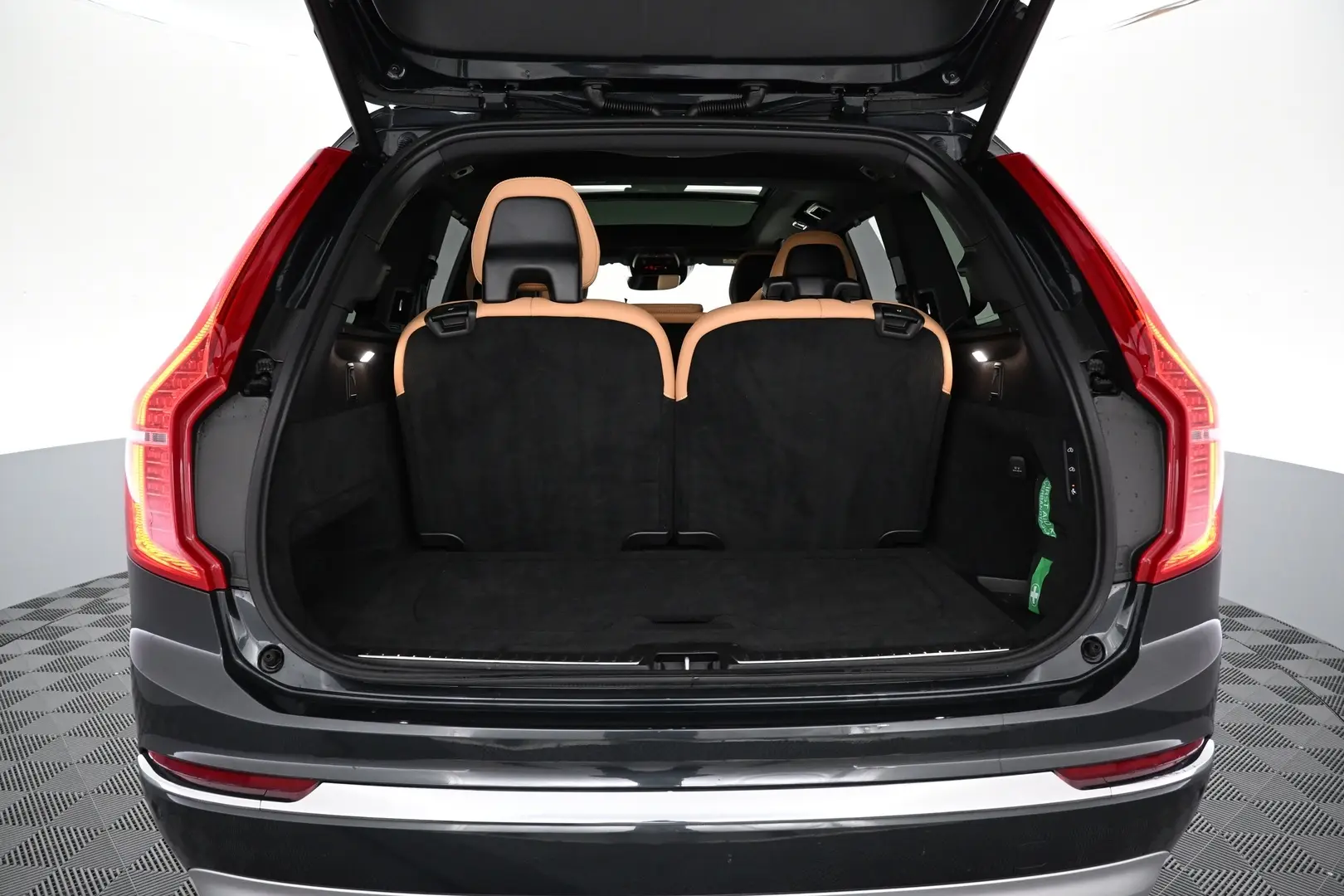 Car Image - 6Gg4fZwDMkFxSgOGrXOx5t