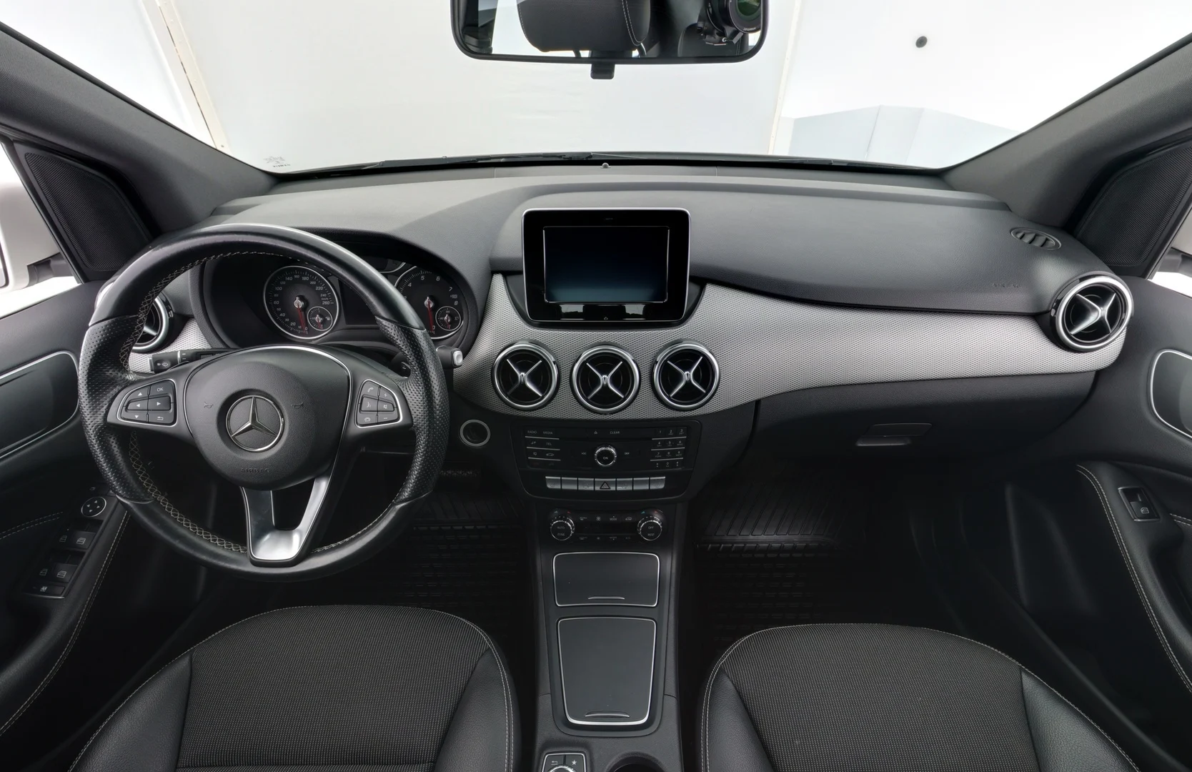 Car Image - 2ndU8Gsm1bYZNgCxwOZii3