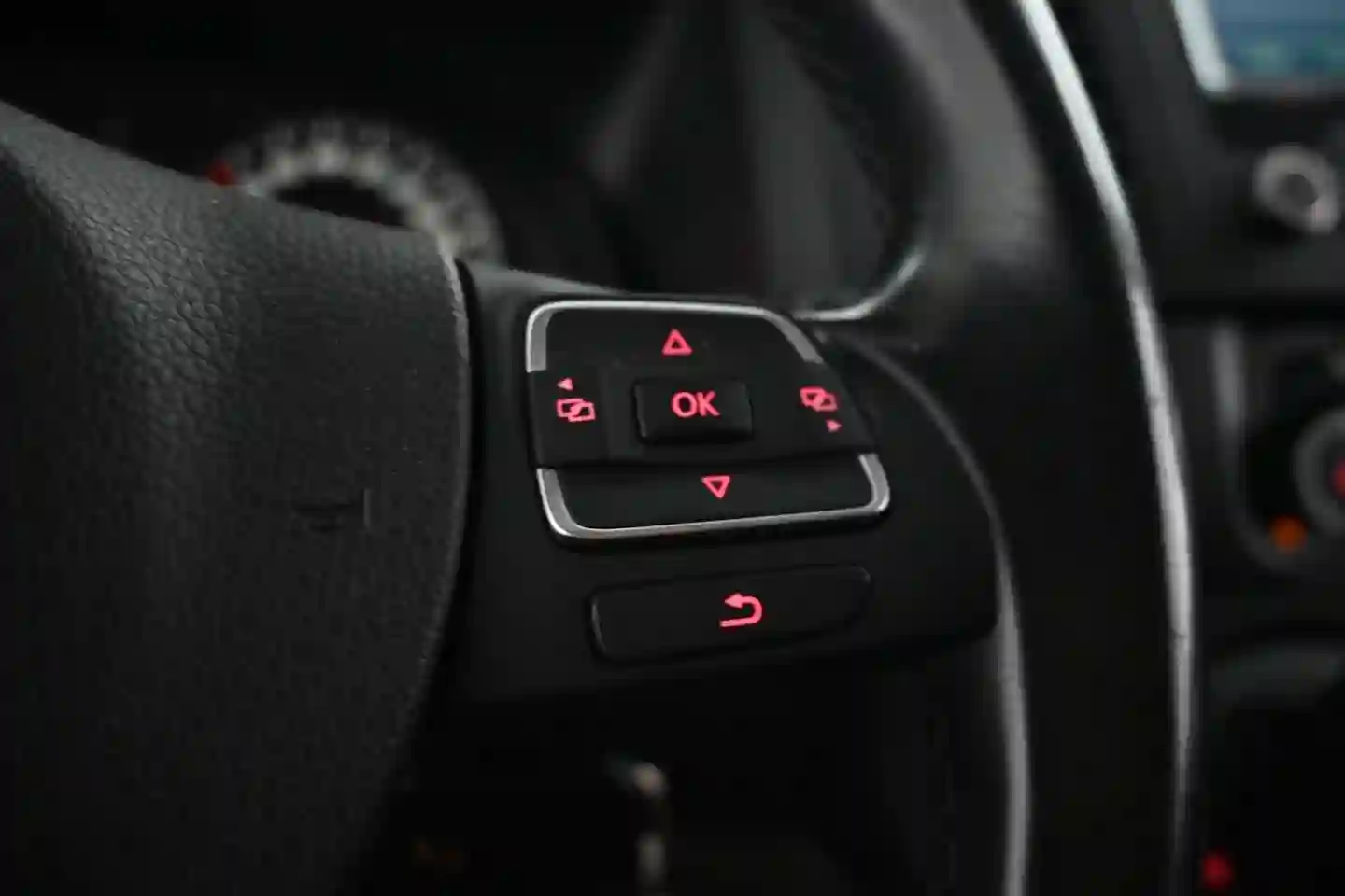 Car Image - 3WS4Wj1lEYAiSHWXS6gi83