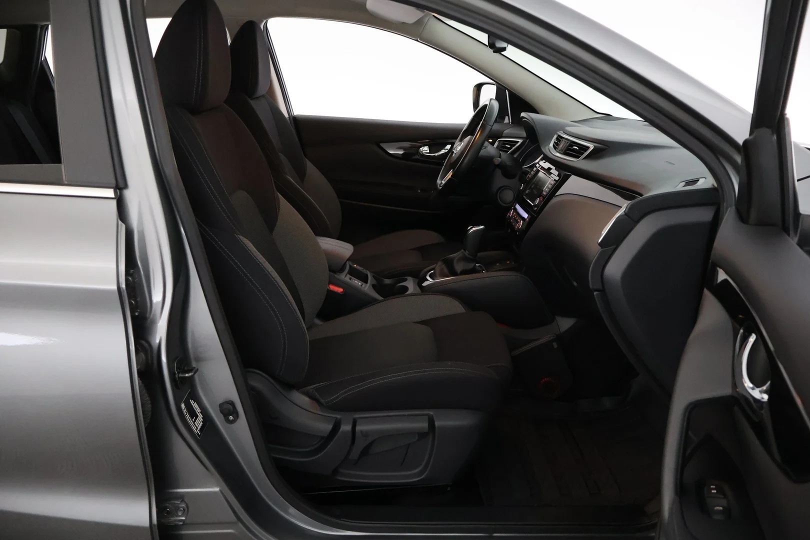 Car Image - 1pKFR9TcvWvGrY695XXTbs