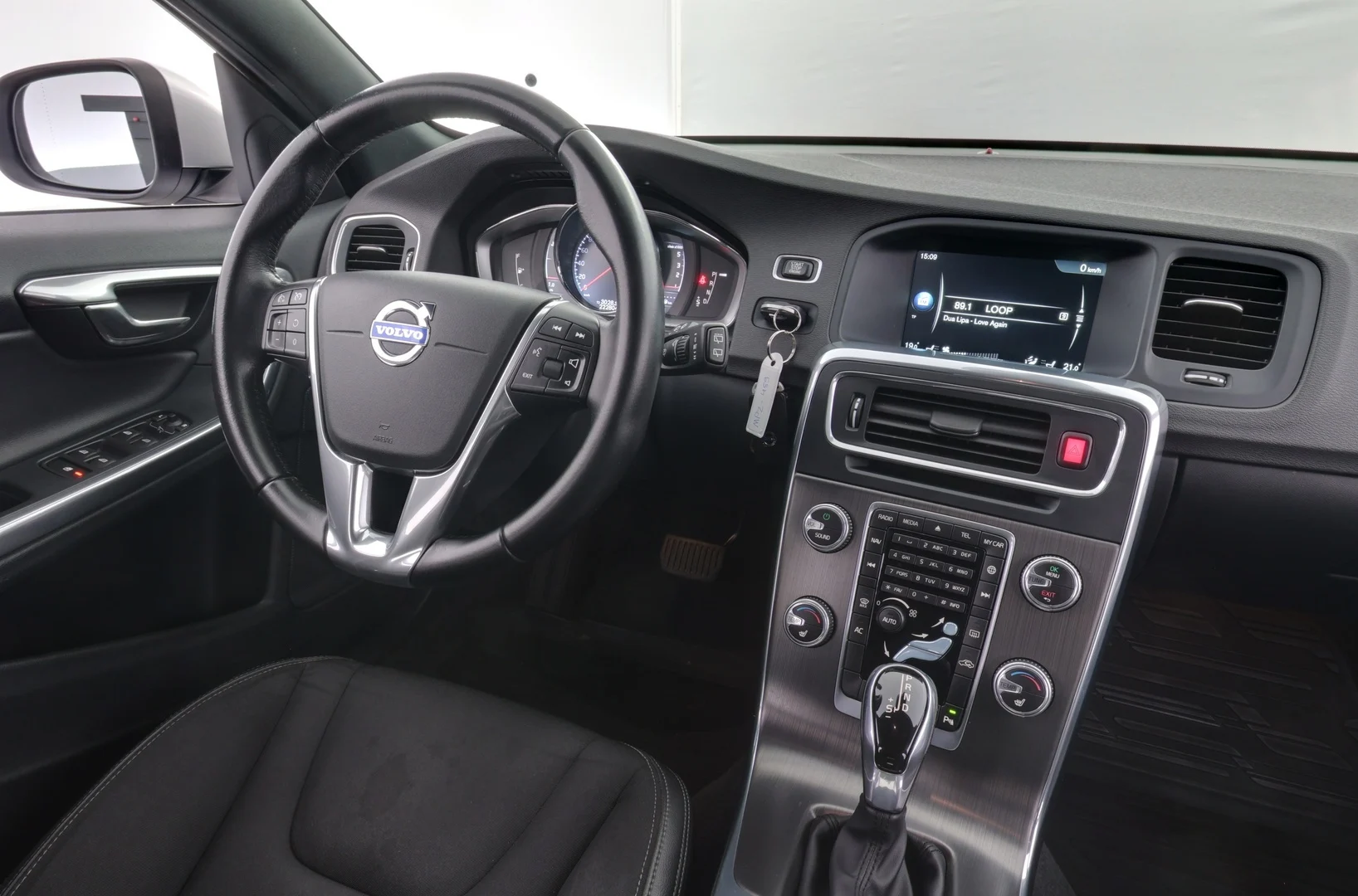Car Image - nhHXNKFkAoSPtoZsxA21m