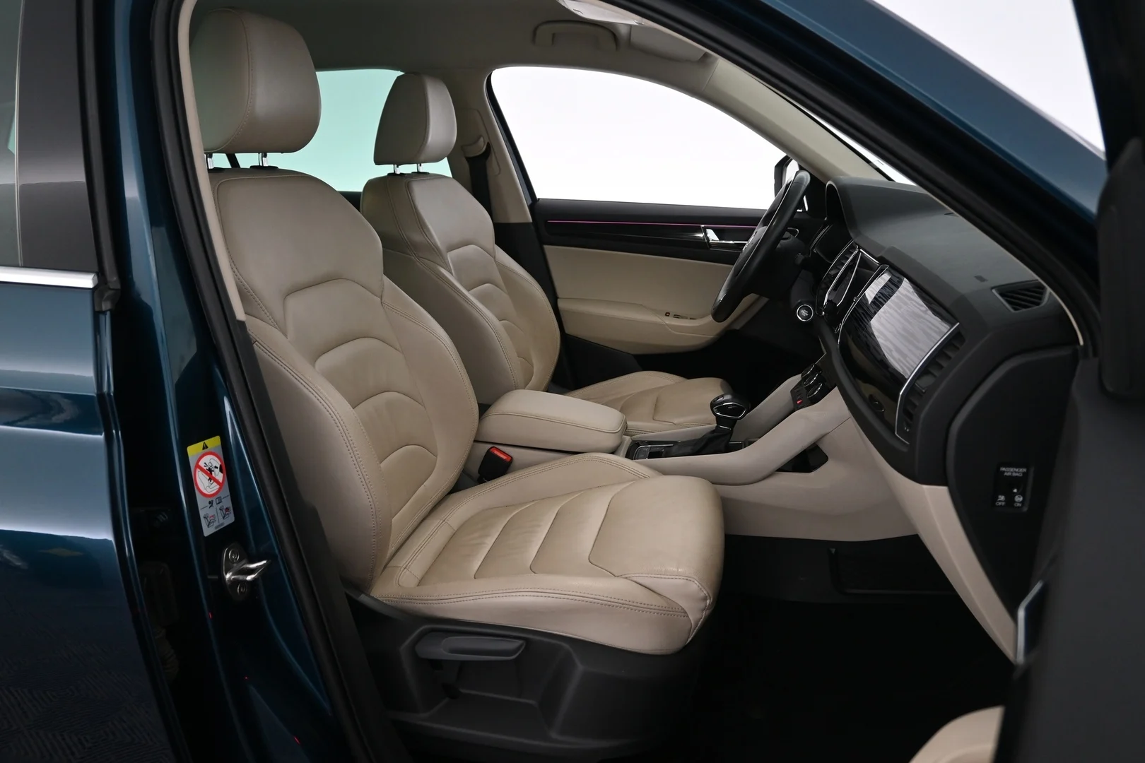 Car Image - 6Nkn78l2ngpqI3h3PwClwz