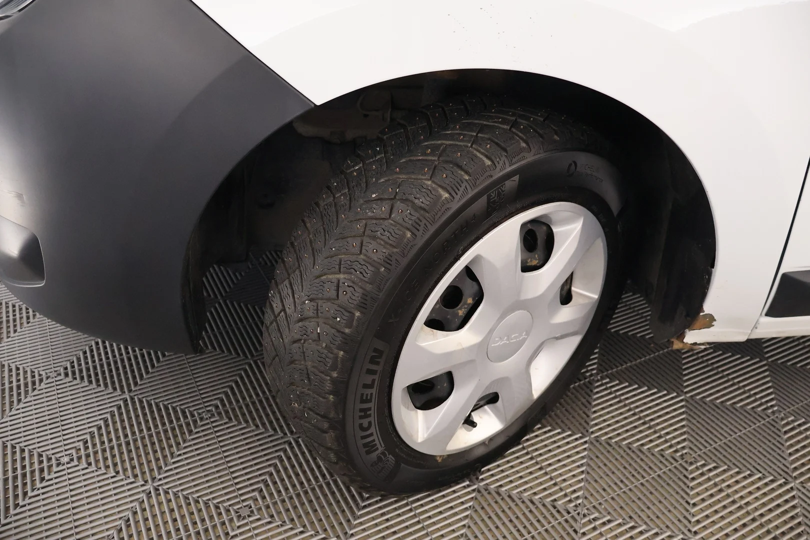 Car Image - 1dQFarOAl0xMQTUEC0YlVX