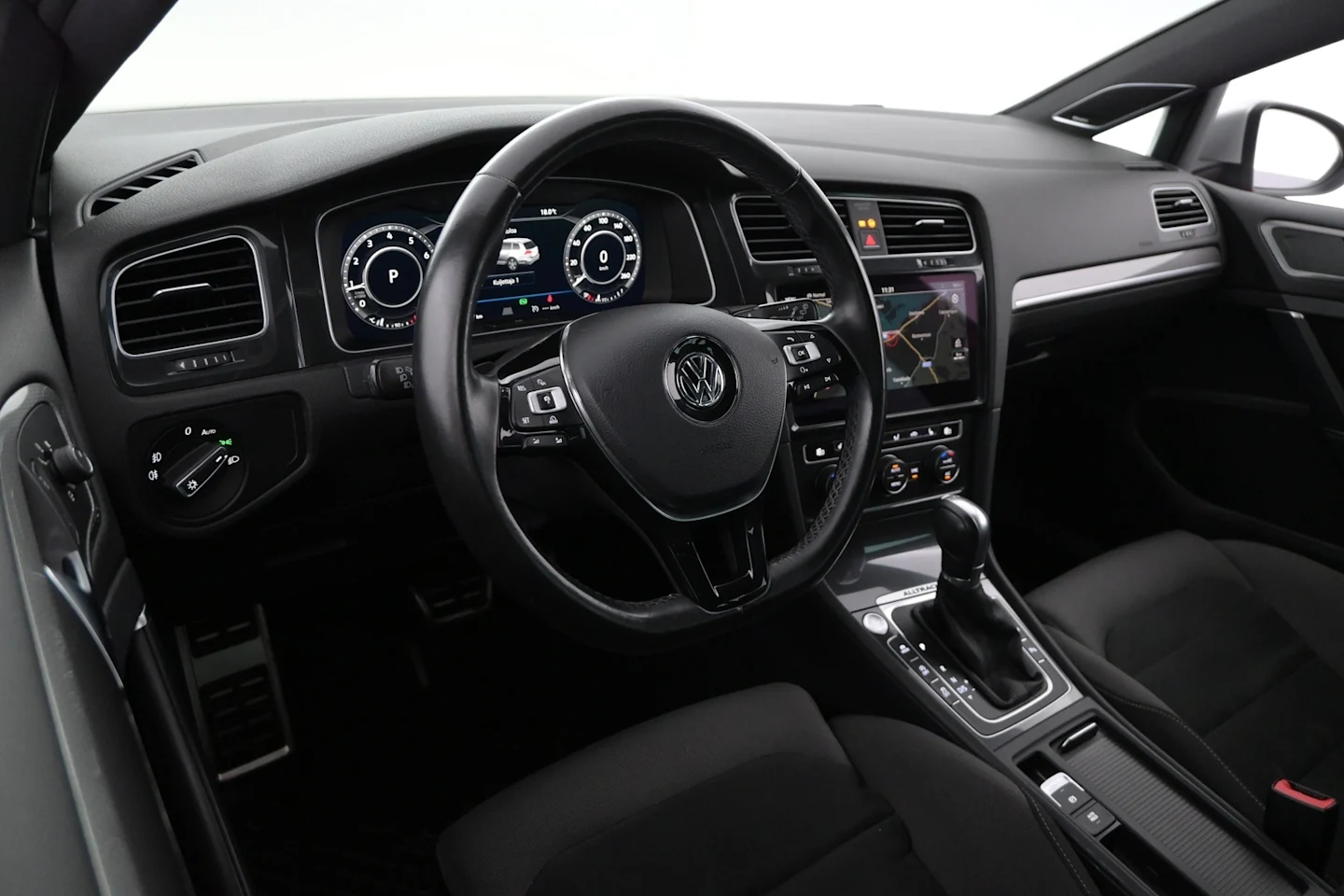 Car Image - 3ESnUwdMVgnO9mYlT9yH79