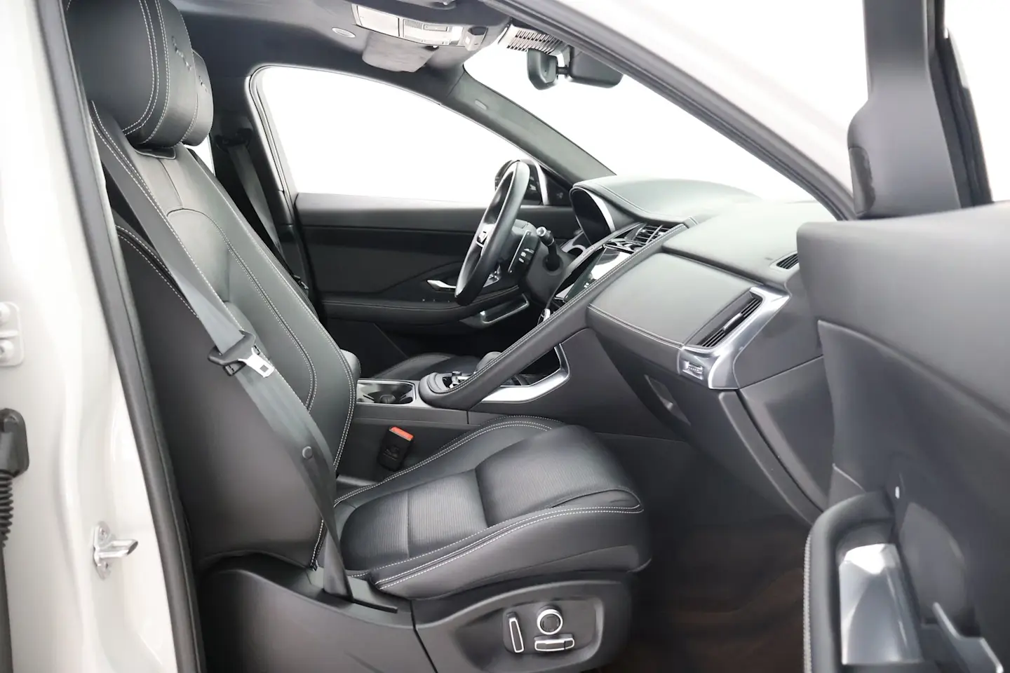 Car Image - 3xd2vgyyOCV1jcJYEe4BH