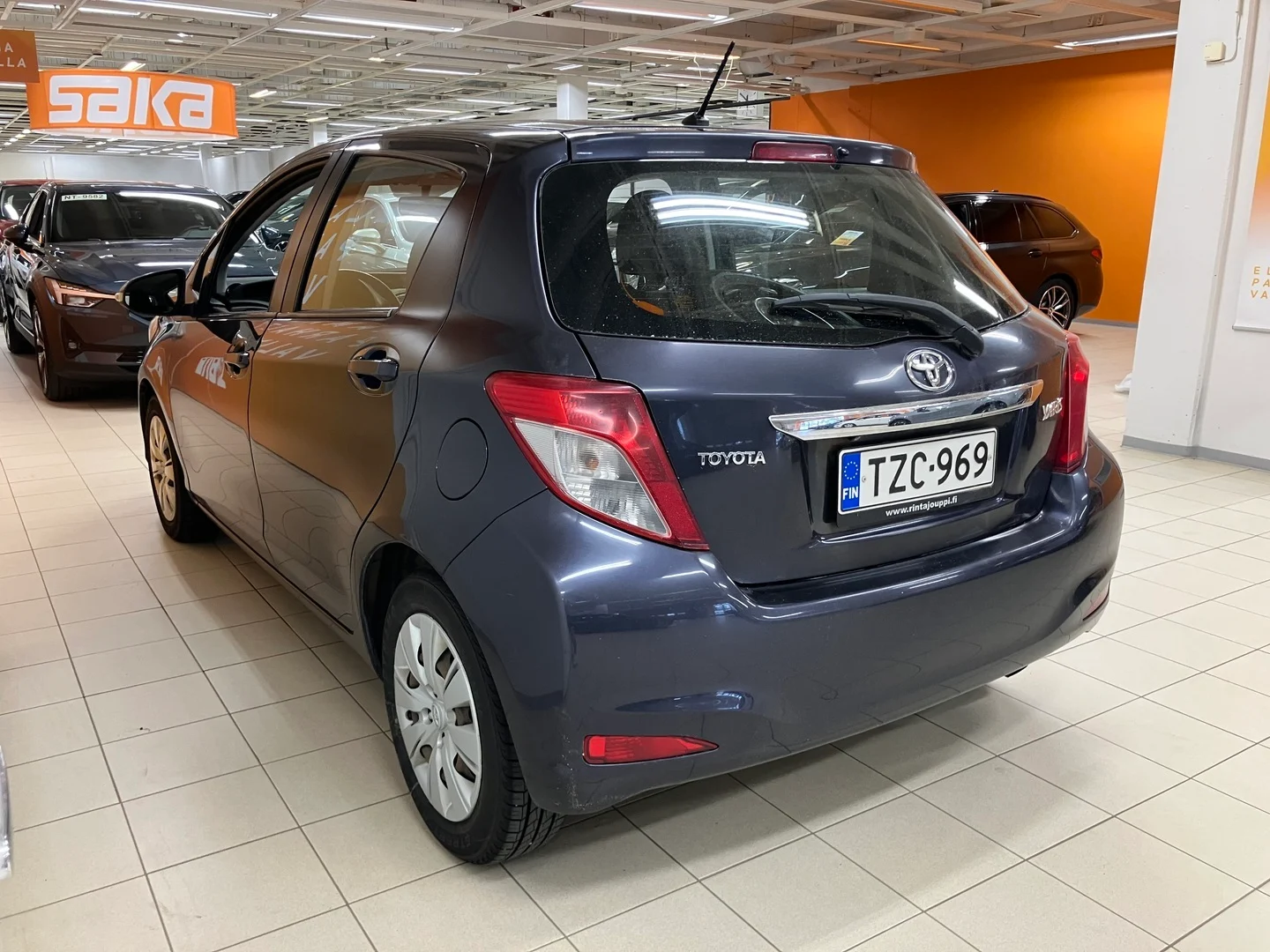 Car Image - 6QS1r0RON5Scq20GI0xMjd