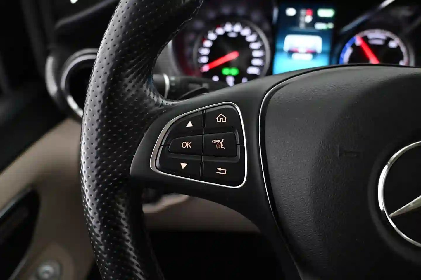 Car Image - 6Ufz4DaeryJ0qQVRkNadZG