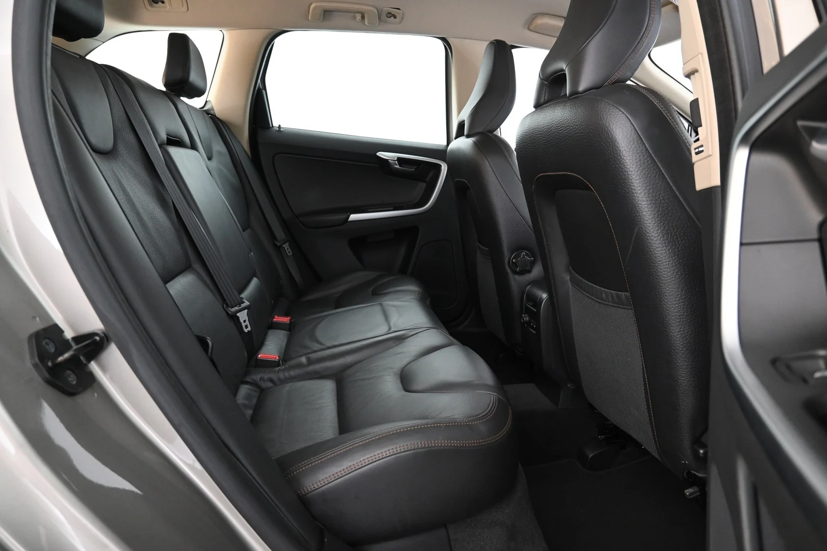 Car Image - 5JHTD0zWzGefDiQYIjI9ji