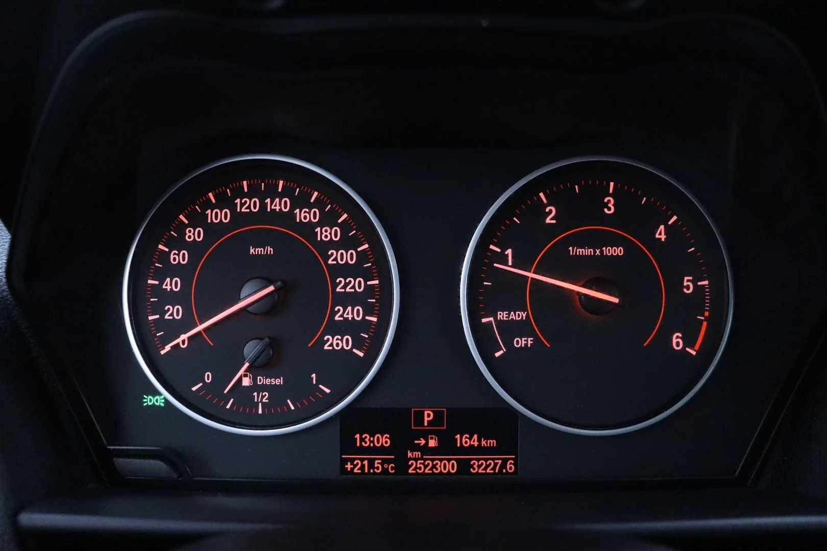 Car Image - 2SgxfWDRfORglu2gLTYOTX
