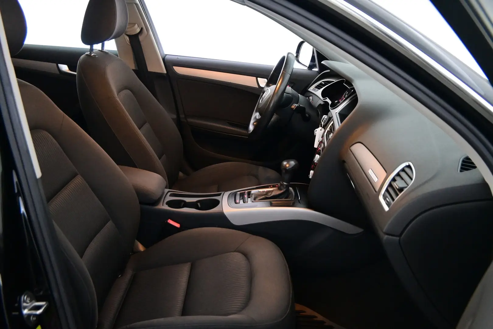 Car Image - 5FsHCRsiHomcyQe1GtRoWu