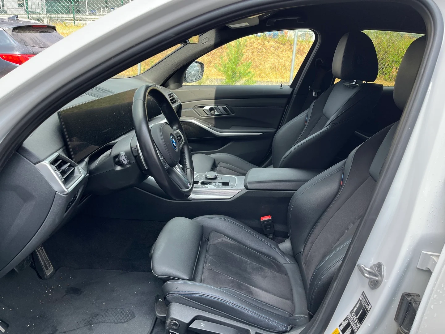 Car Image - 7uGI3cdbWmlKUJeXmqejHE