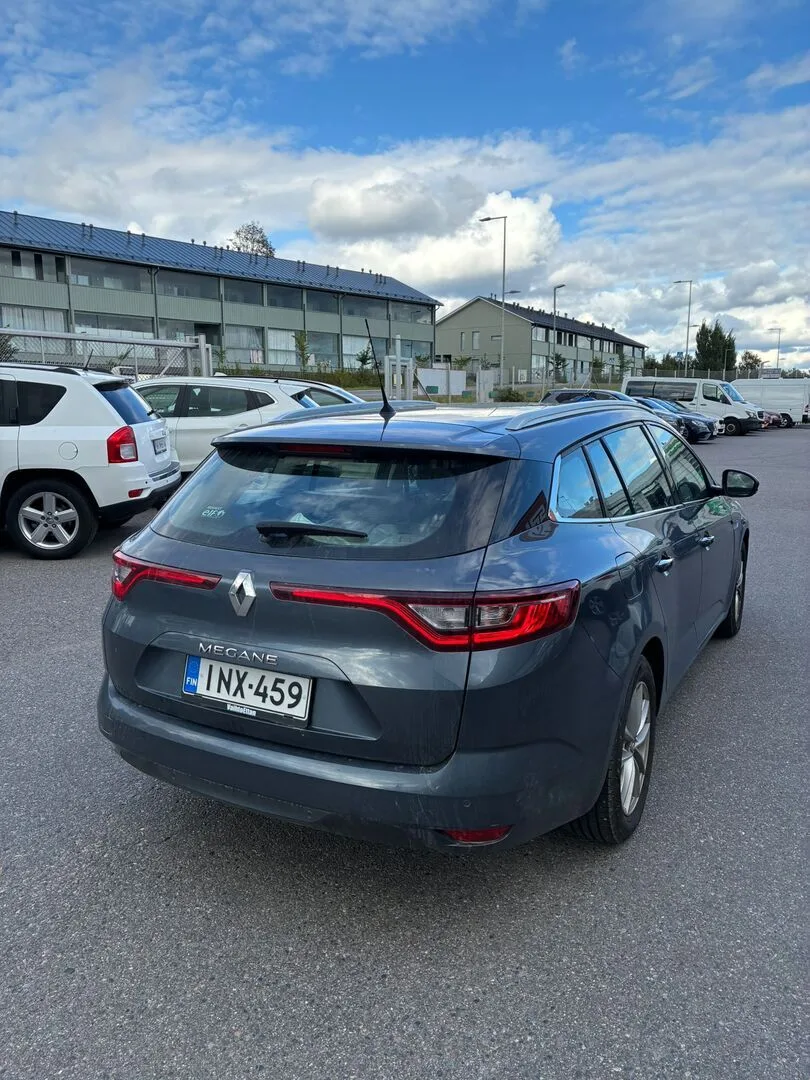Car Image - cToLRO9TowNAZQPFkeWYr