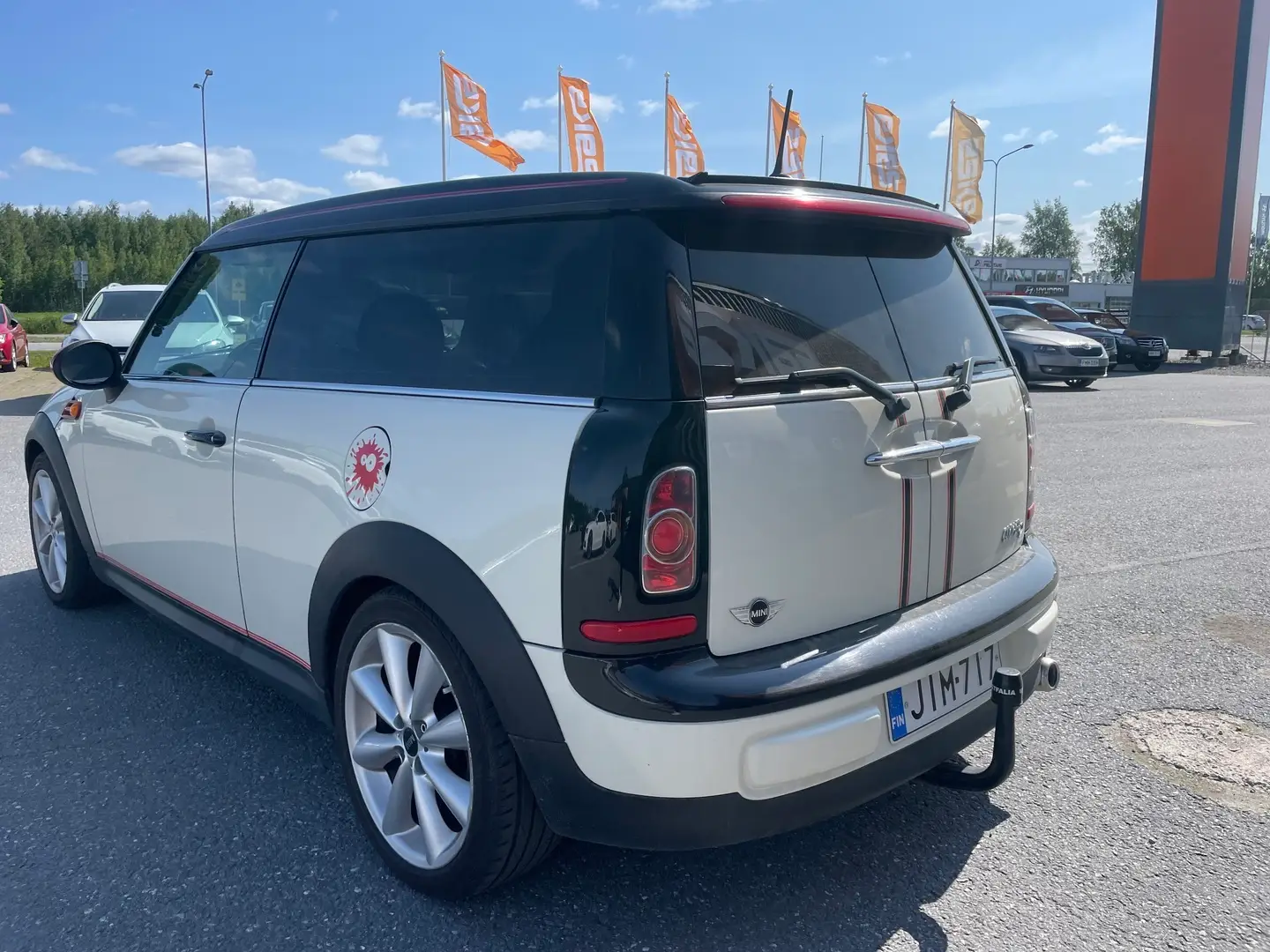 Car Image - 315y8D2ueCCfeQAVkhix1W