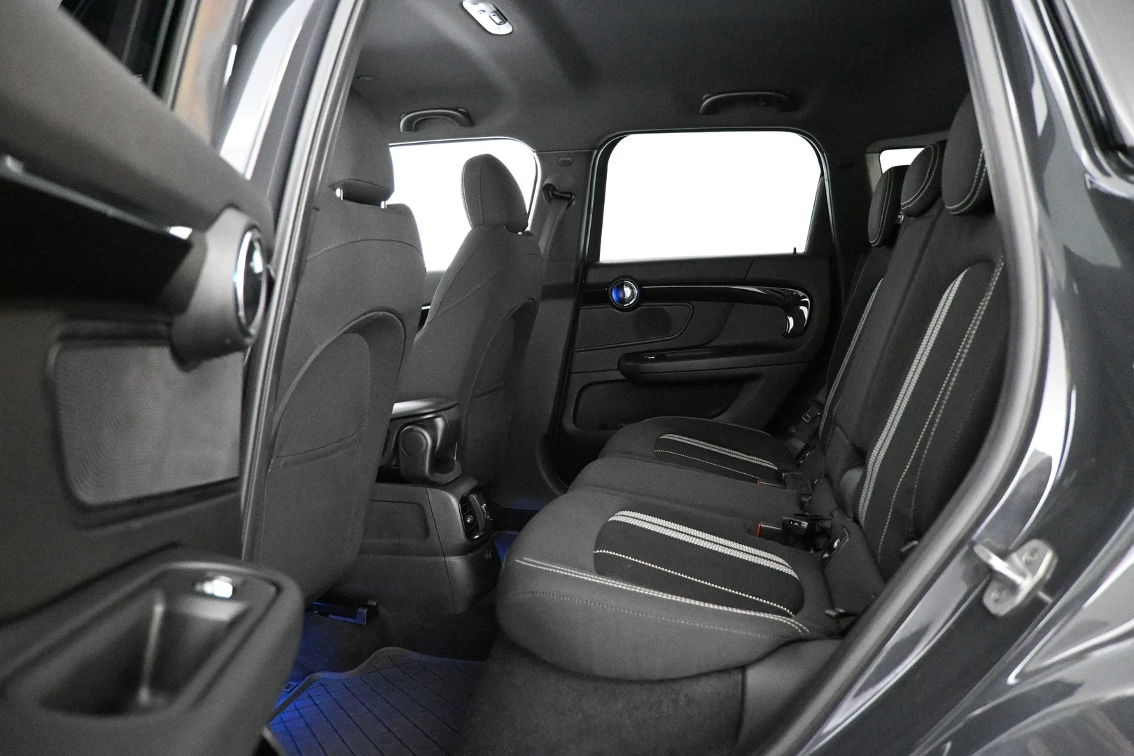 Car Image - 4HUTz1H6Clo1RrxEE4EAVk