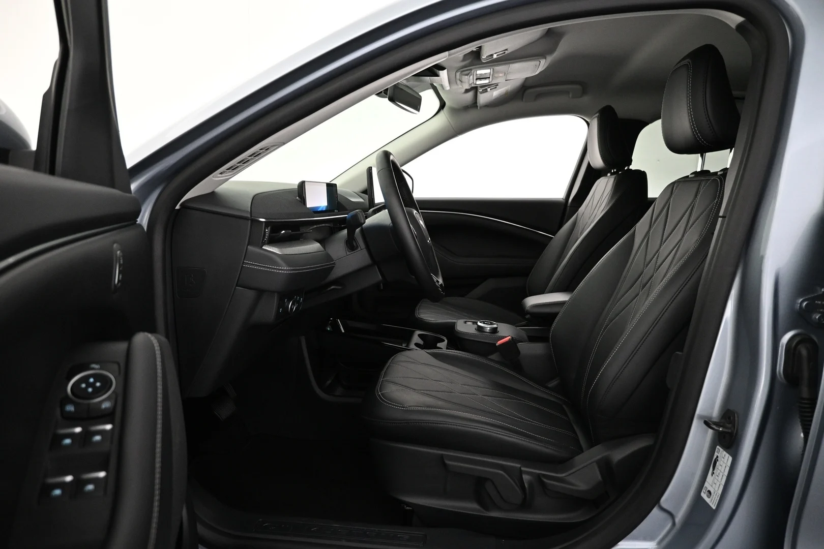Car Image - tDWbSOUd1bRgGdgt9bbdX
