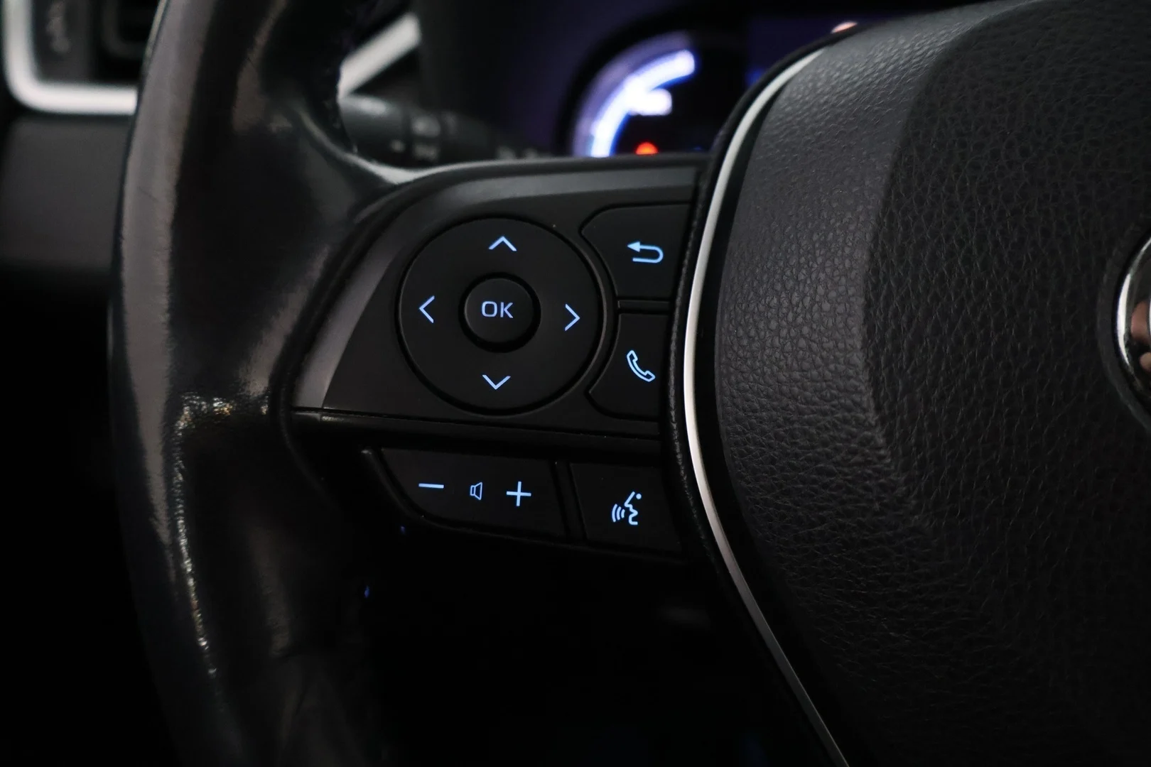 Car Image - 5pDiqEDt1gNvhcw7KTfD7x