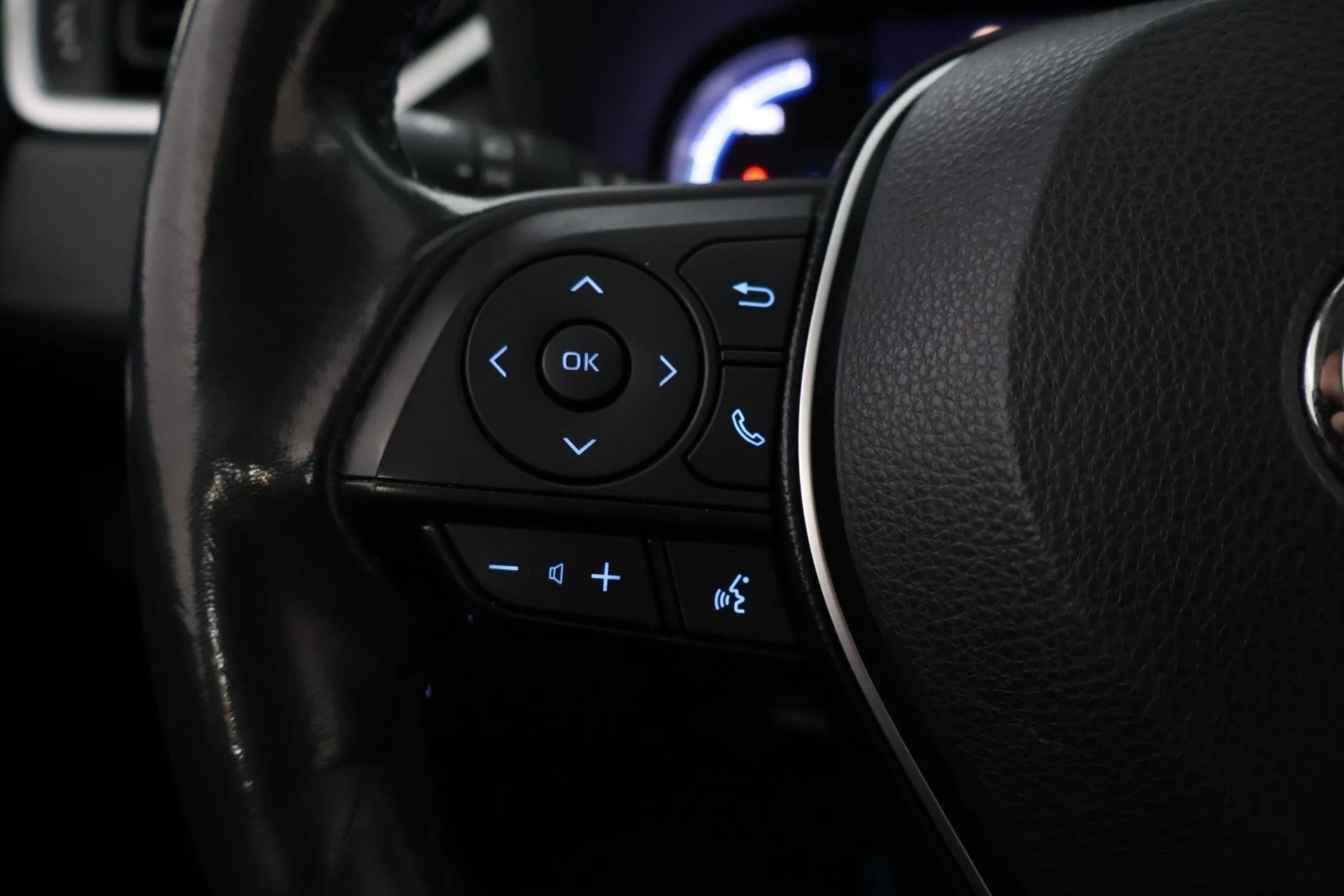 Car Image - 5pDiqEDt1gNvhcw7KTfD7x