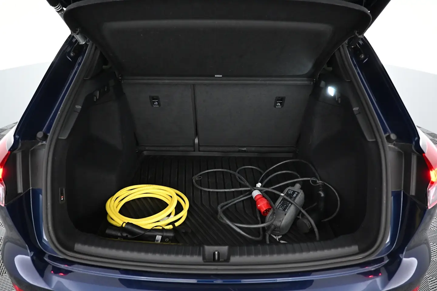 Car Image - 4wL9DkUpkbx8SNqcIO1C25