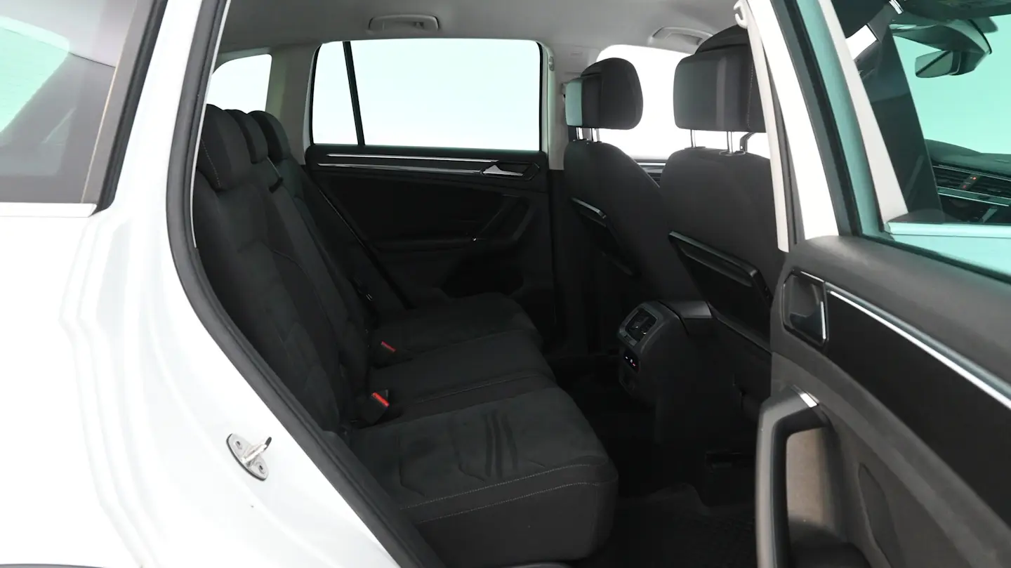Car Image - 7mge4nIvtCVZvqAwyoYoBD
