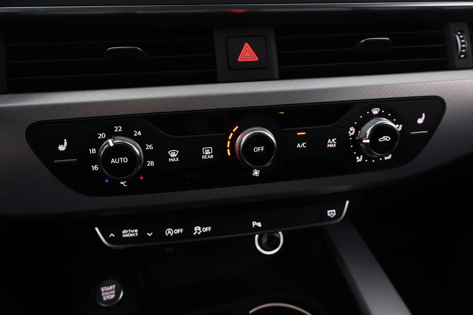 Car Image - 3toIJLO2A6w9PzhlpttVzL