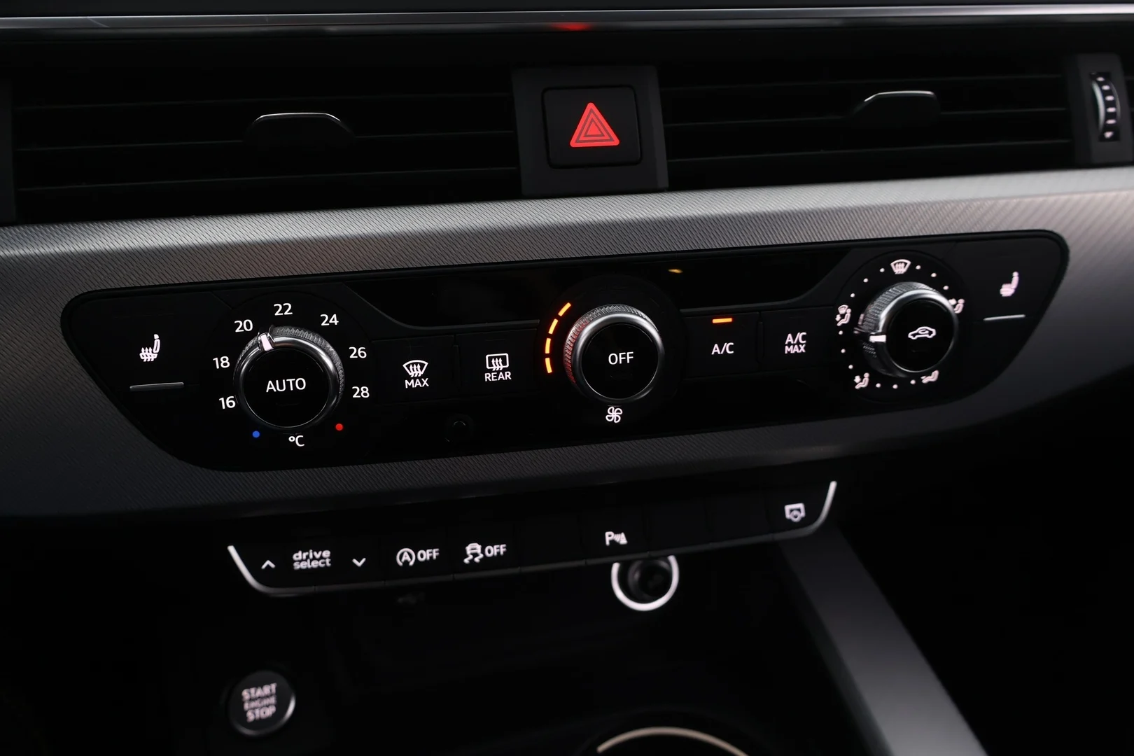 Car Image - 3toIJLO2A6w9PzhlpttVzL