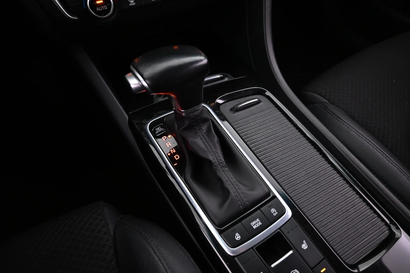 Car Image - 6wspHWL64cXlfoXK9TyIdr