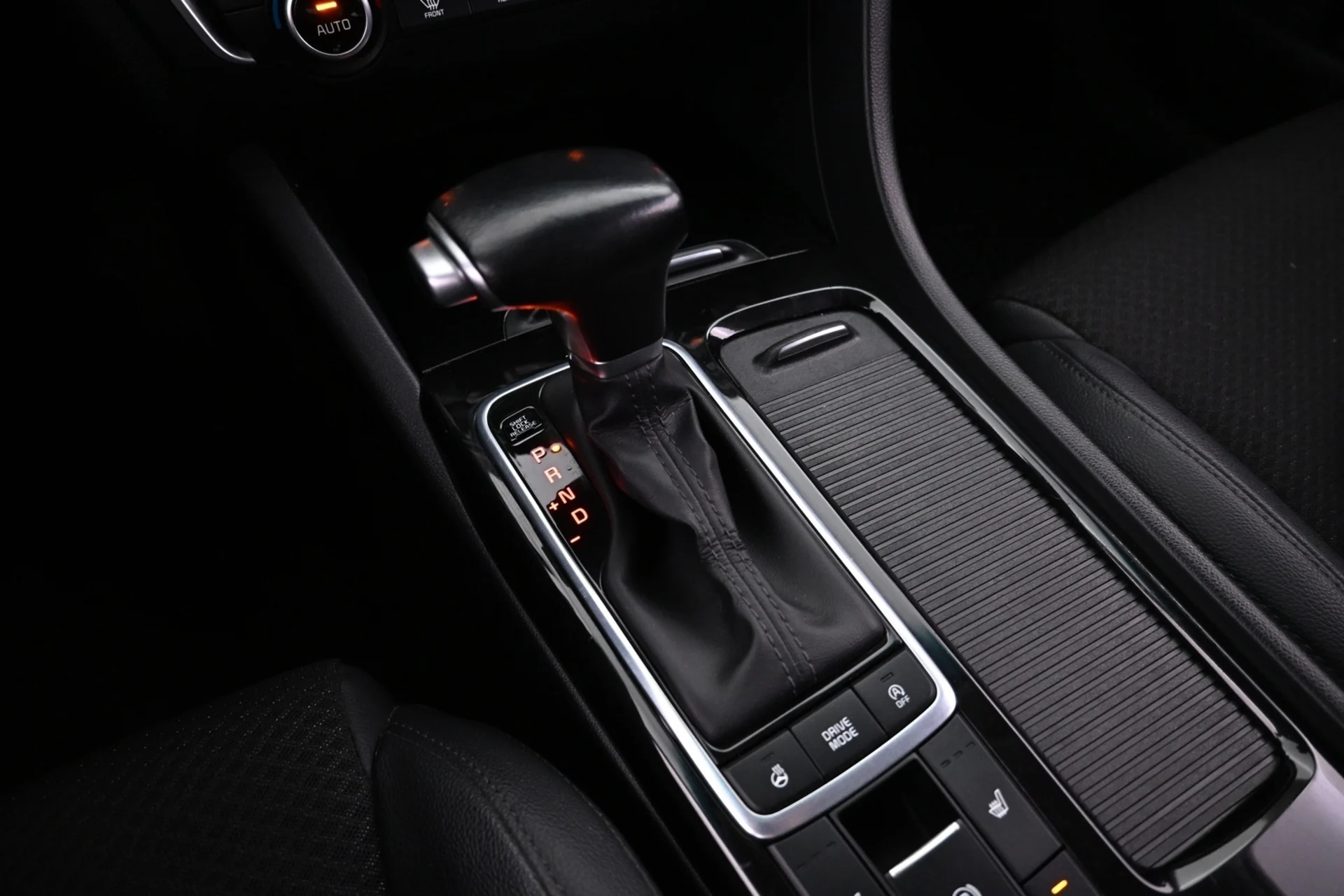 Car Image - 6wspHWL64cXlfoXK9TyIdr