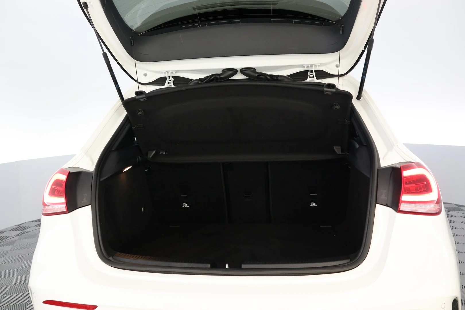 Car Image - 4t8BaXmADKK4dygrDnIgSL