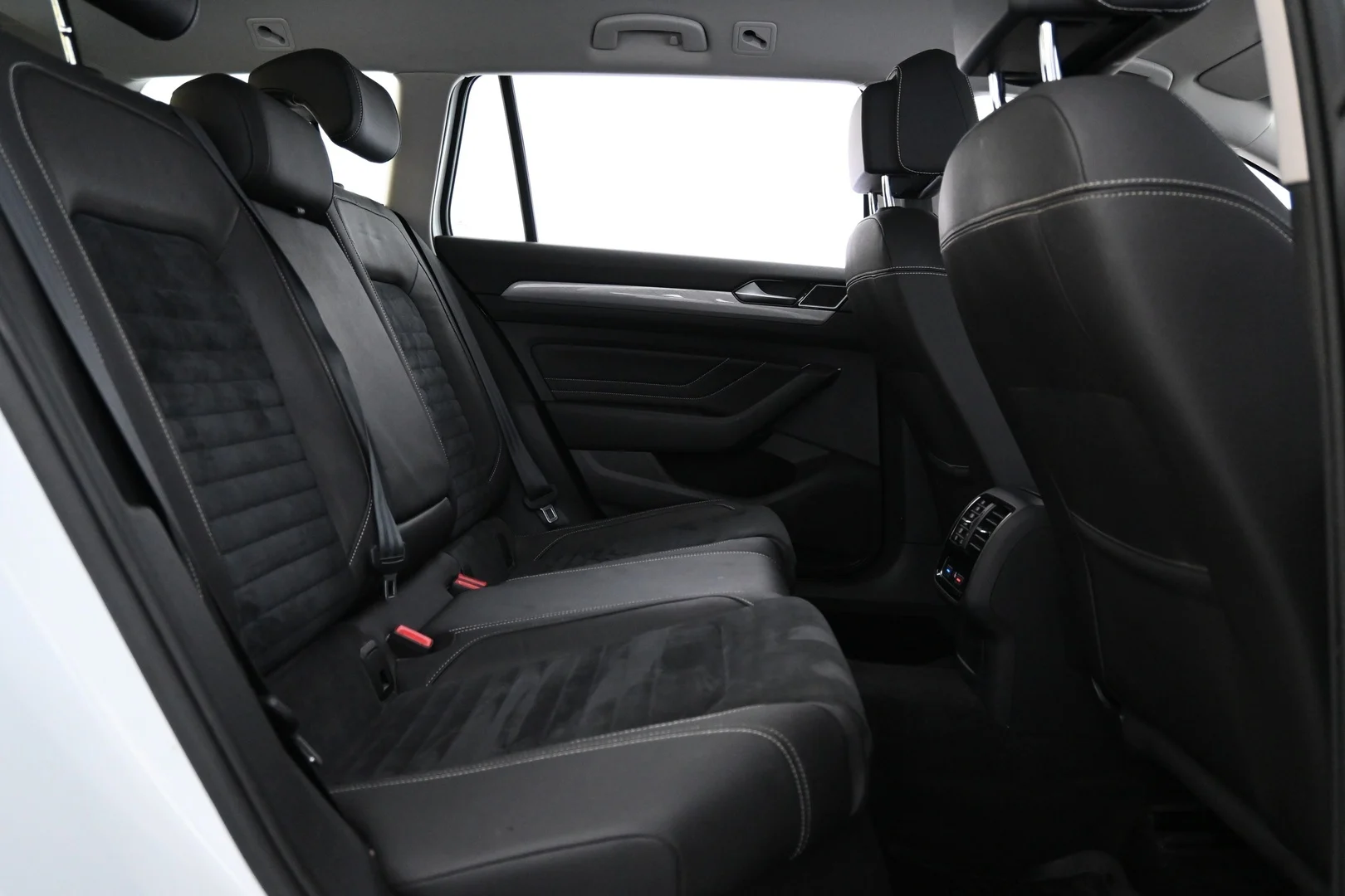 Car Image - 2jrc7XIlo9orceZEa7yOxJ