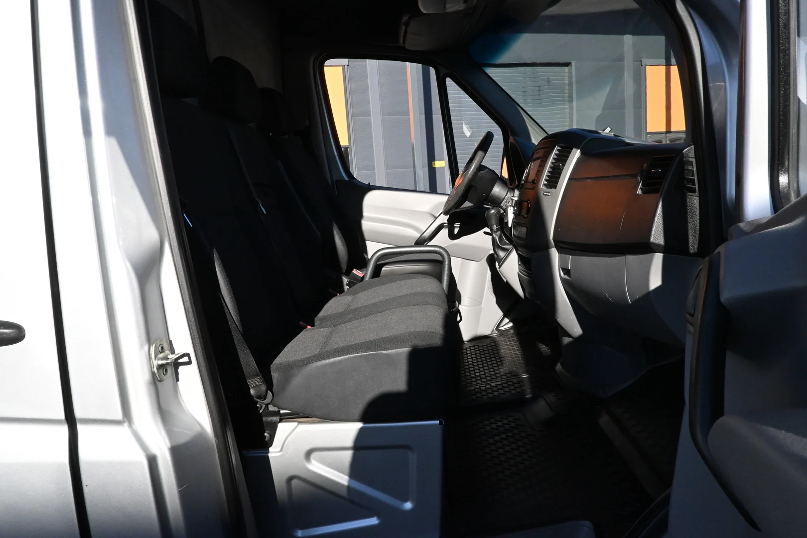 Car Image - 1LzQFhSKA9xlrsuJf2gI8g
